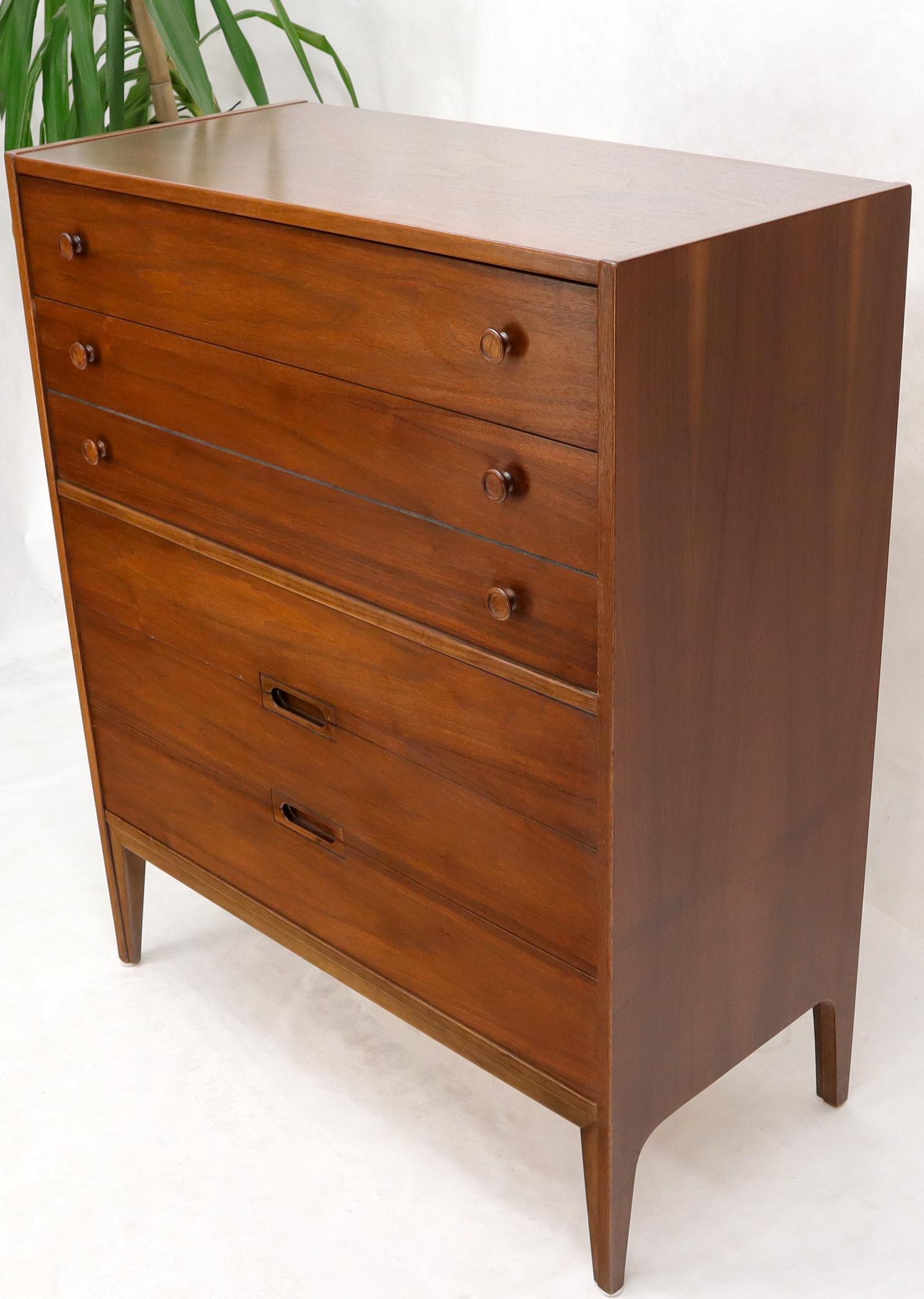 Oiled Walnut Mid-Century Modern Five Drawers Dresser Cabinet 9