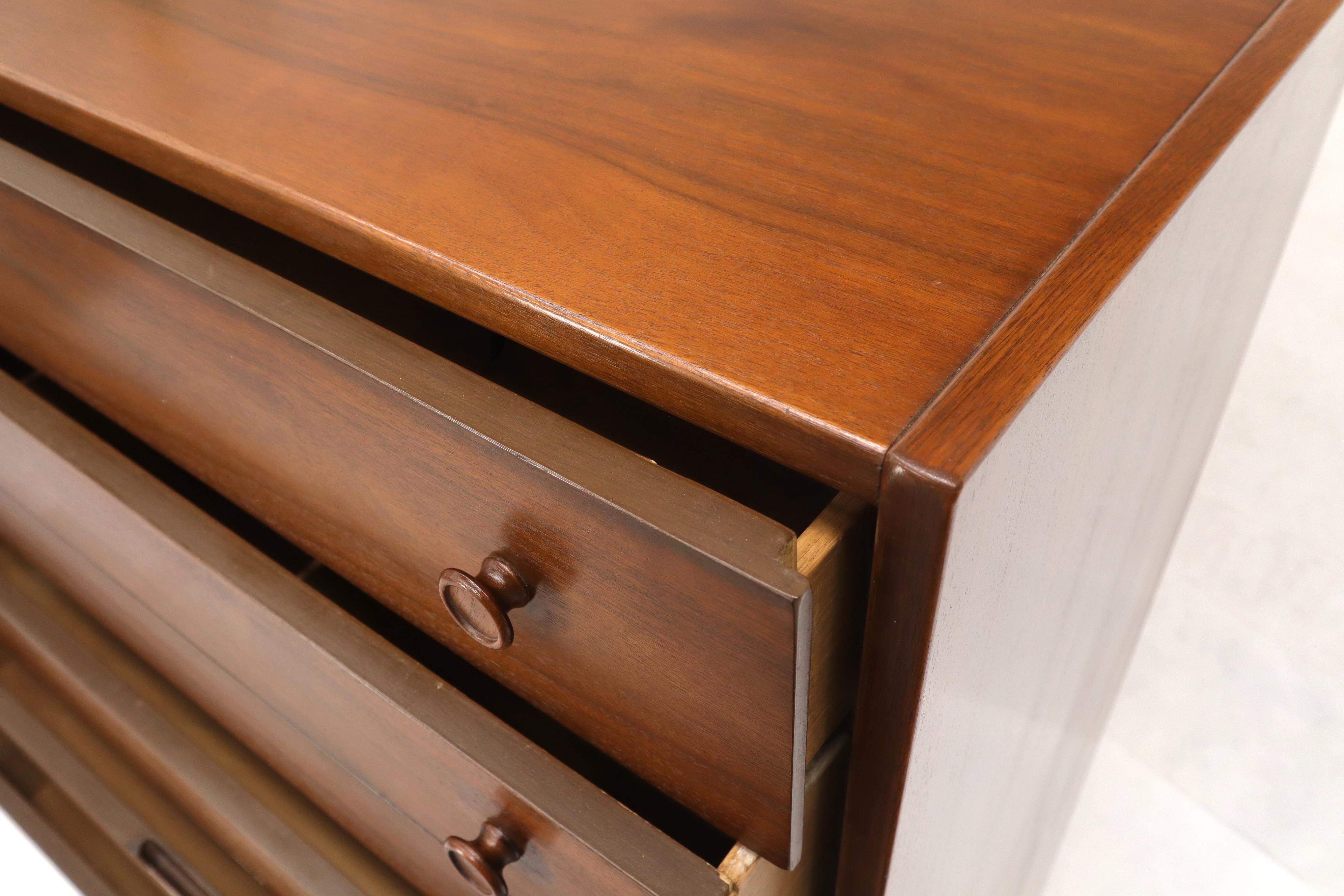 Oiled Walnut Mid-Century Modern Five Drawers Dresser Cabinet 1