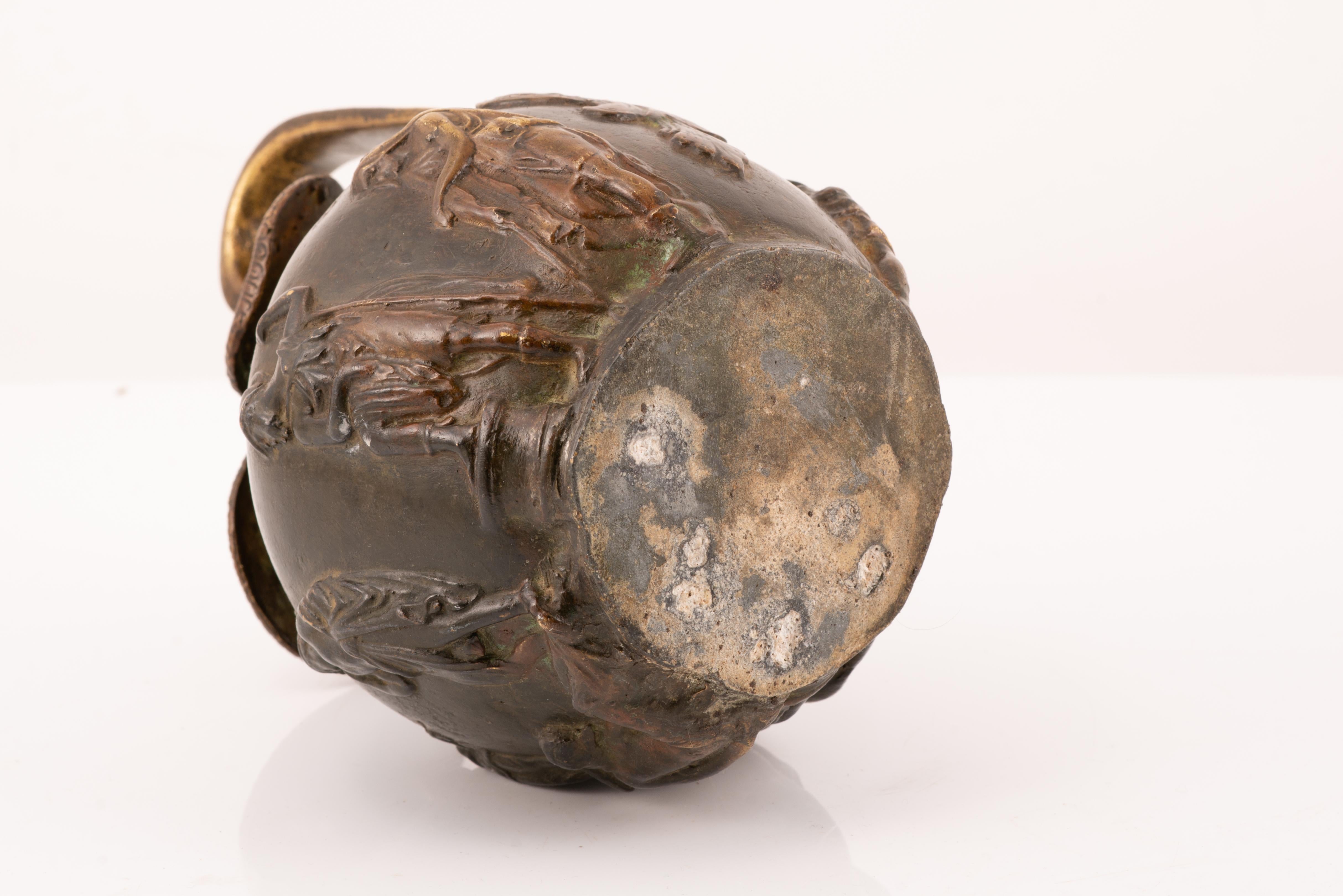 Oinochoe. Bronzo. Forse Italia, XIX secolo. in vendita 4