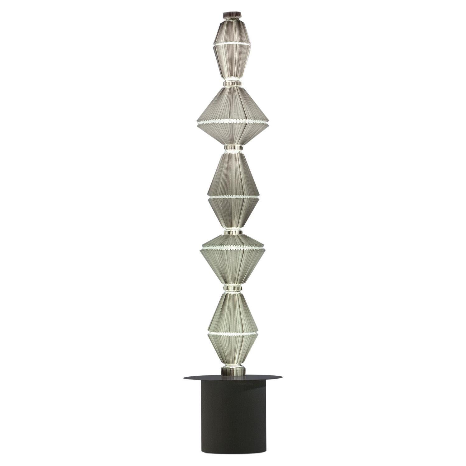 Oiphorique P PE Stehlampe aus Textil und Stahl von Atelier Oi für Parachilna