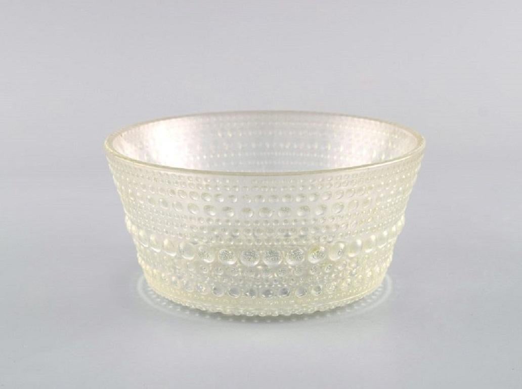 Oiva Toikka for Arabia. 
9 Kastehelmi art glass bowls. Finnish design, 1970s.
Measures: 11 x 5.3 cm.
In excellent condition.