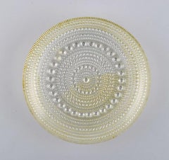 Oiva Toikka for Arabia, Two Kastehelmi Plates and Four Bottle Trays