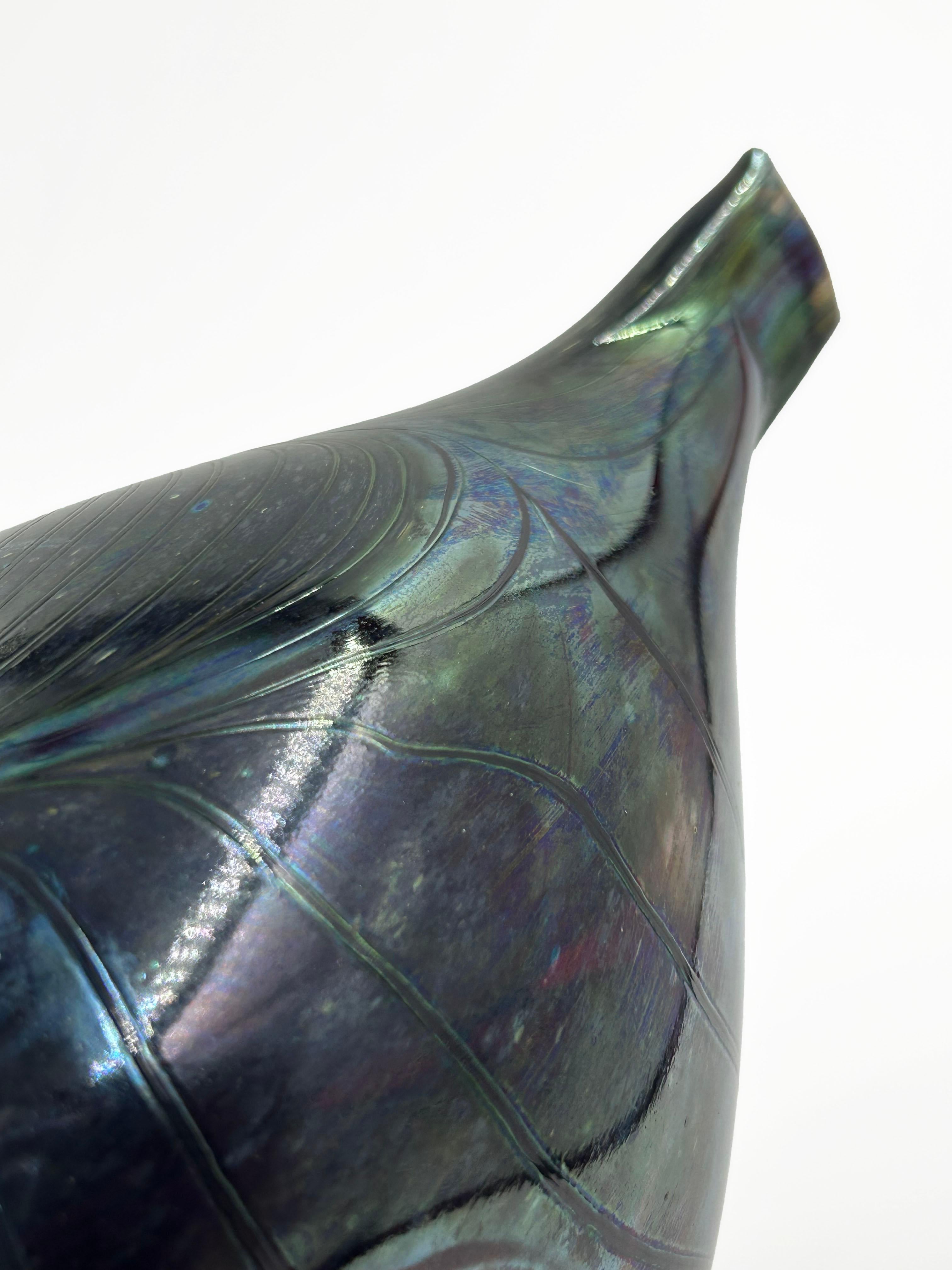 Altro Oiva Toikka for Iittala, Iridescent Glass Dove “Toikka’s Birds” in vendita