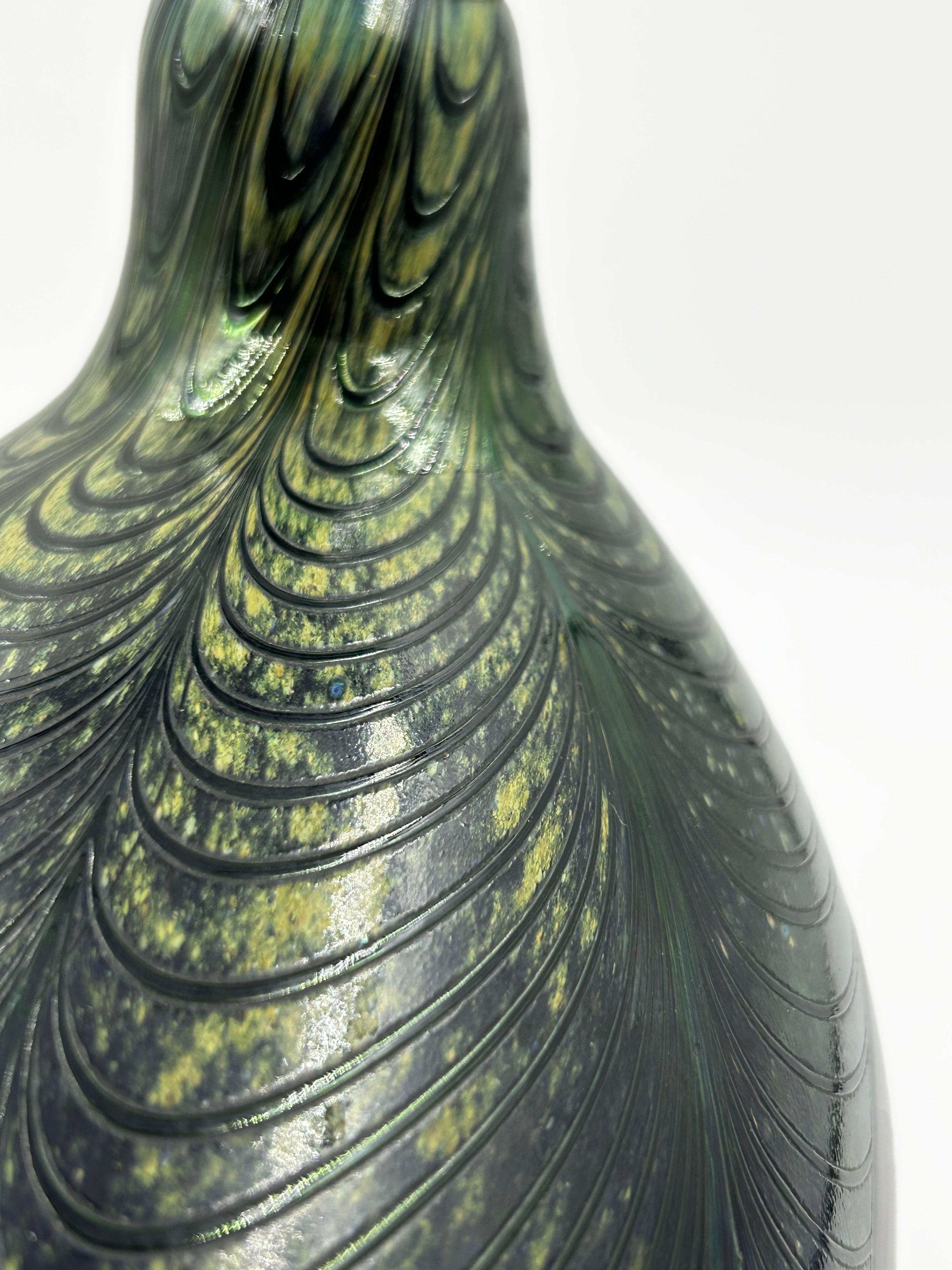 Finlandese Oiva Toikka for Iittala, Iridescent Glass Dove “Toikka’s Birds” in vendita