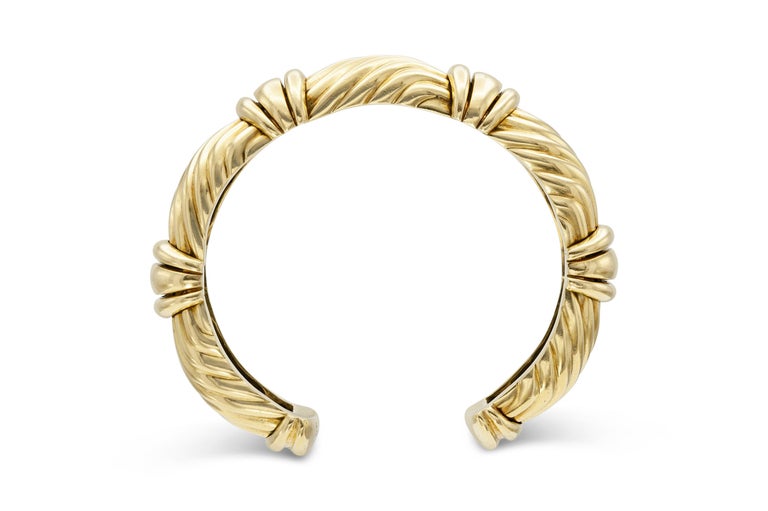 O.J. Perrin 18K Gold & Stainless Steel Cuff Bracelet In Good Condition For Sale In New York, NY