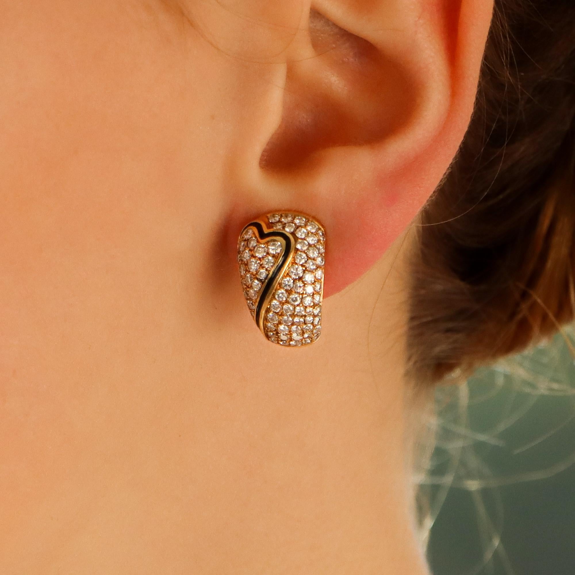 hoop earrings with enamel hearts