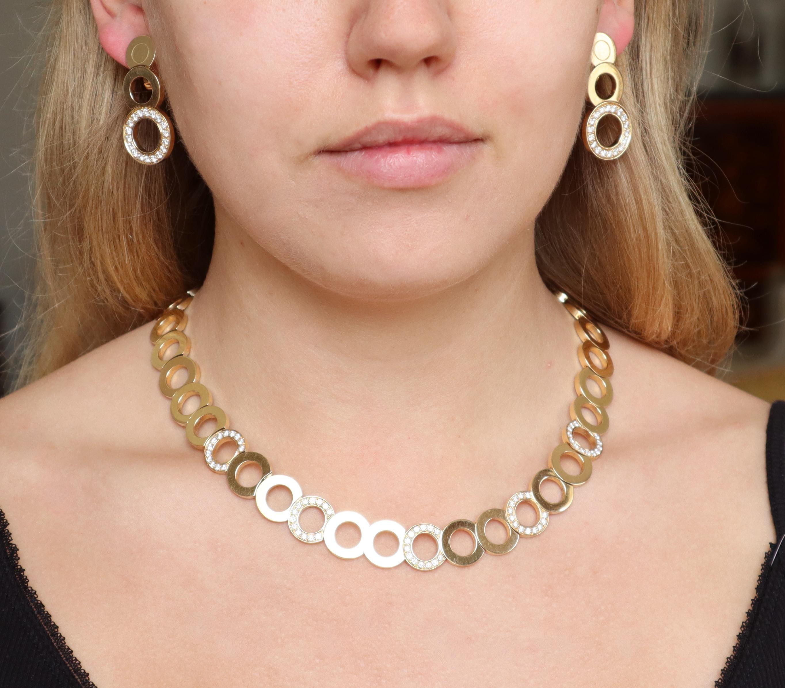 O.J. Set di collana e orecchini Perrin & Perrin in oro 18 carati e diamanti in vendita 7