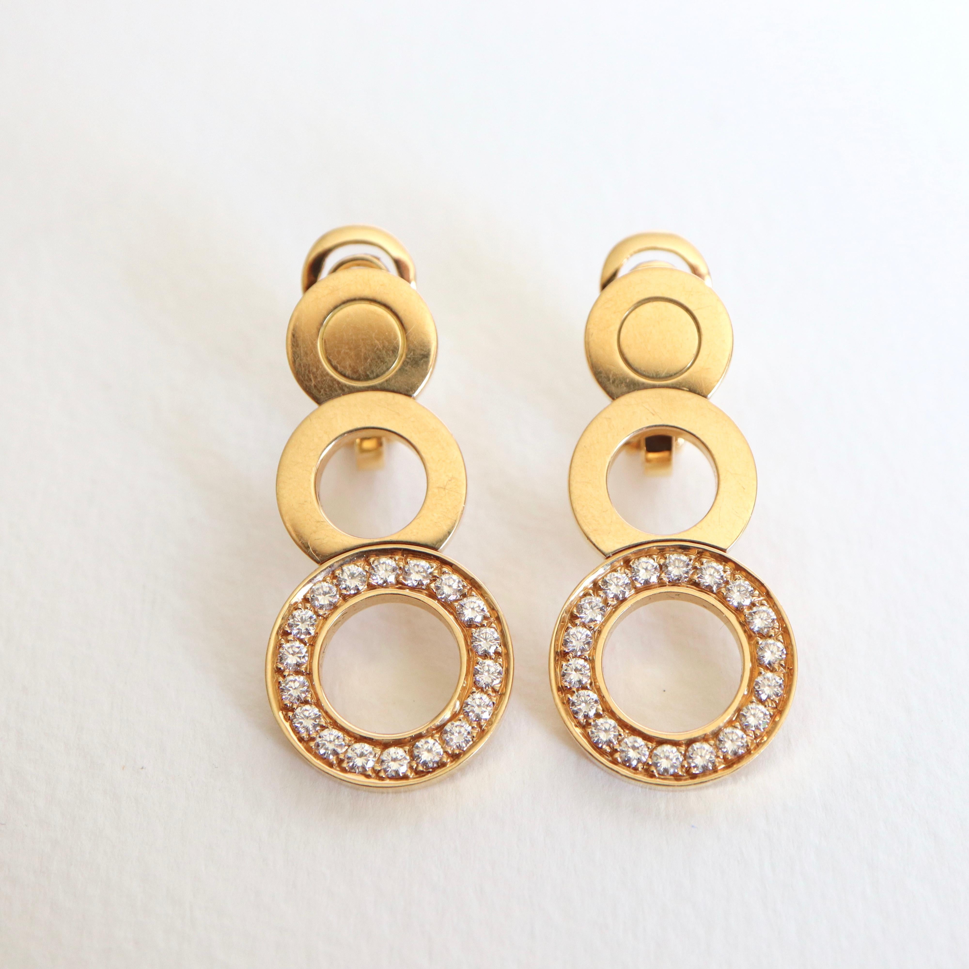 18 carat gold necklace set