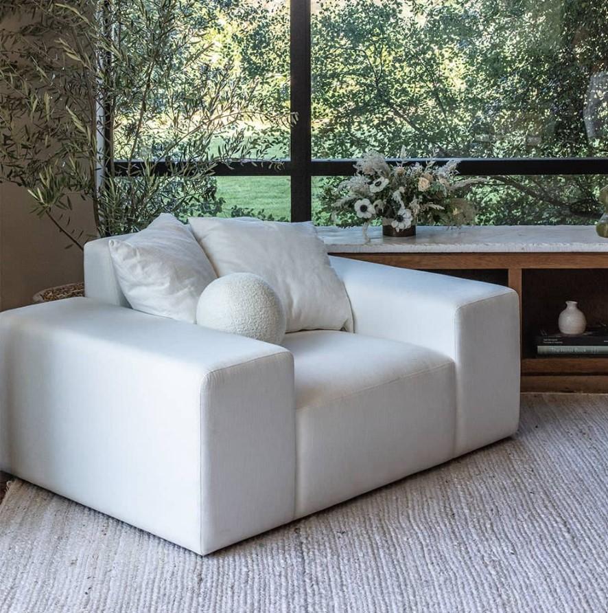 Contemporary Ojai Lounge Chair- White For Sale