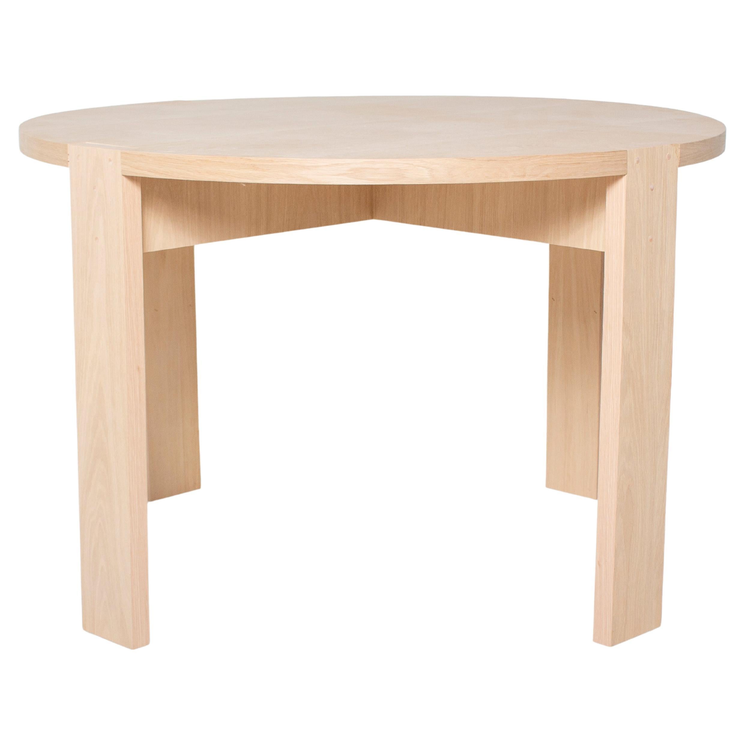 Table à manger d'inspiration japonaise Okaa-San de Tronk Design