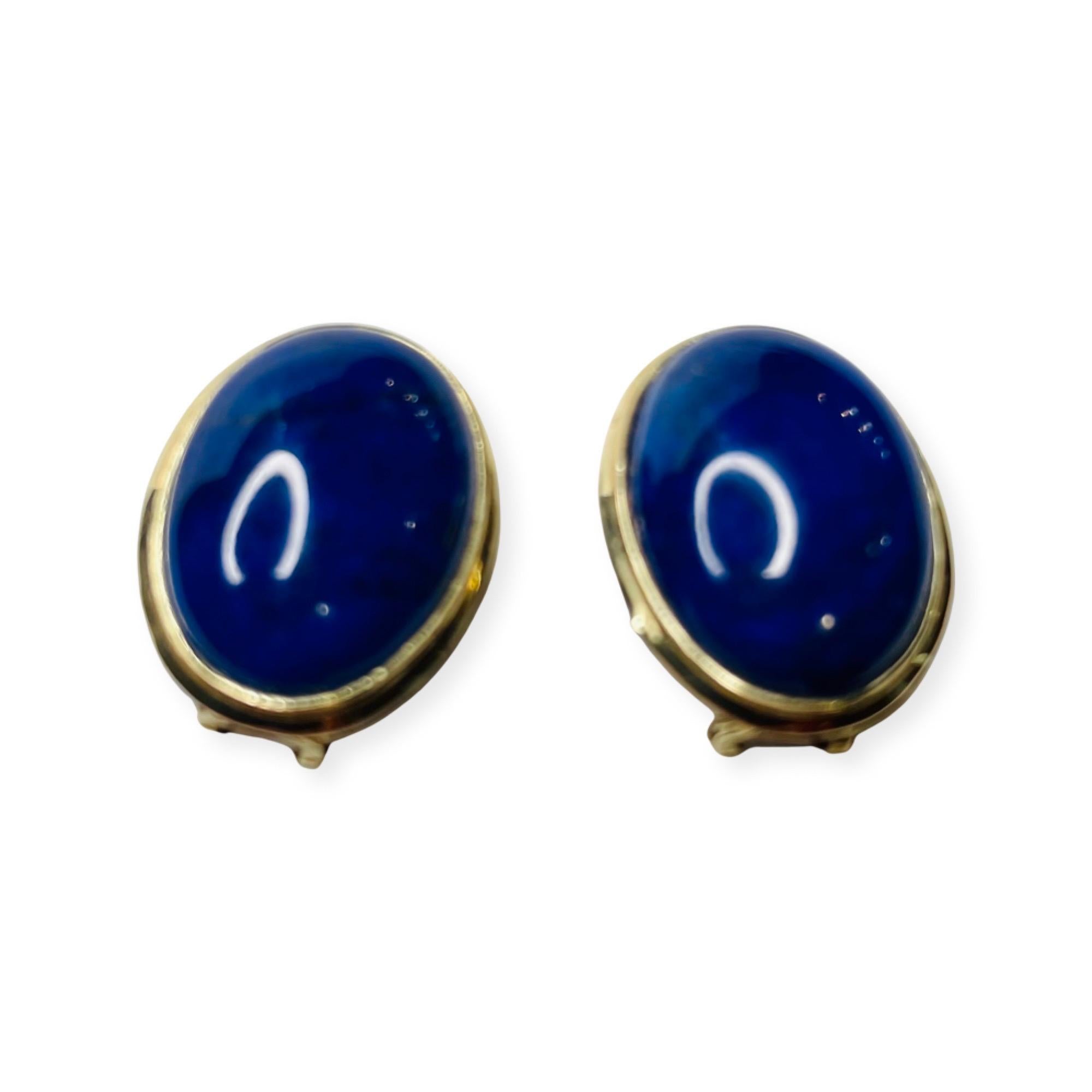 Cabochon Okada 14K Yellow Gold Natural Lapis Earrings For Sale