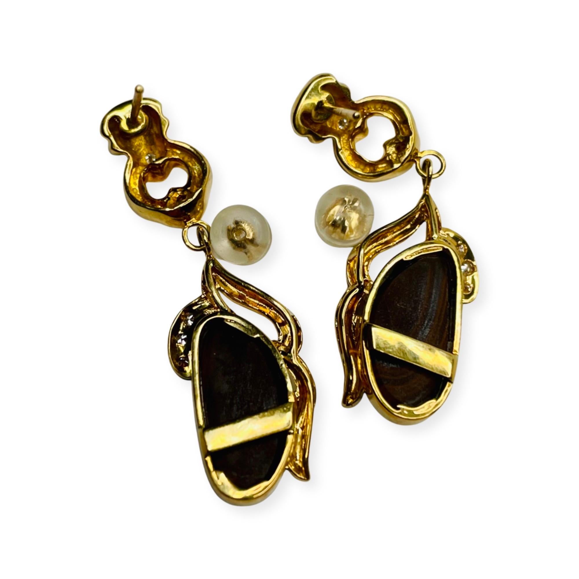 Contemporary Okada 18K Yellow Gold Opal Doublet Diamond Earring For Sale