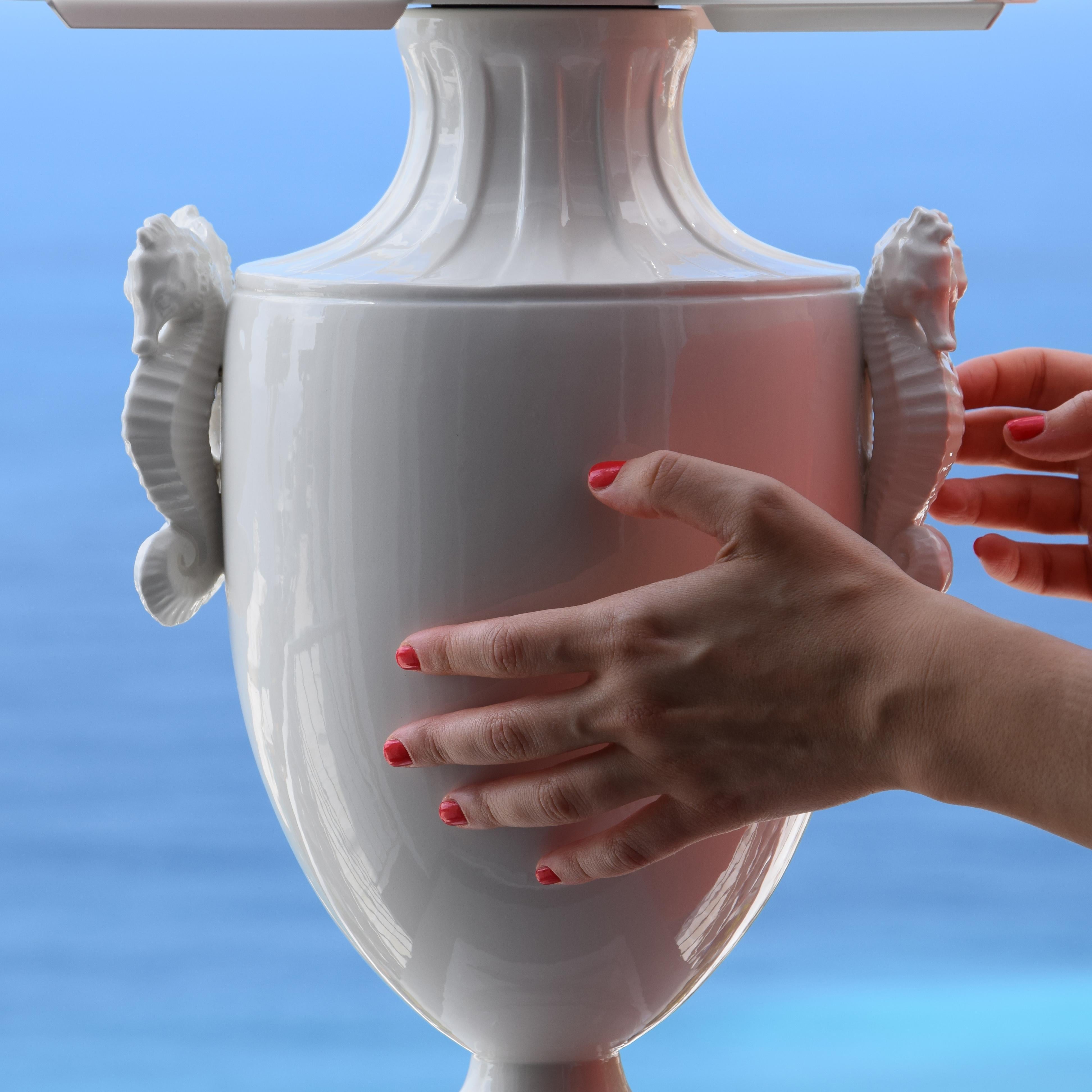 Okeanos Touch-Lampe, glänzend weiß (Italienisch) im Angebot