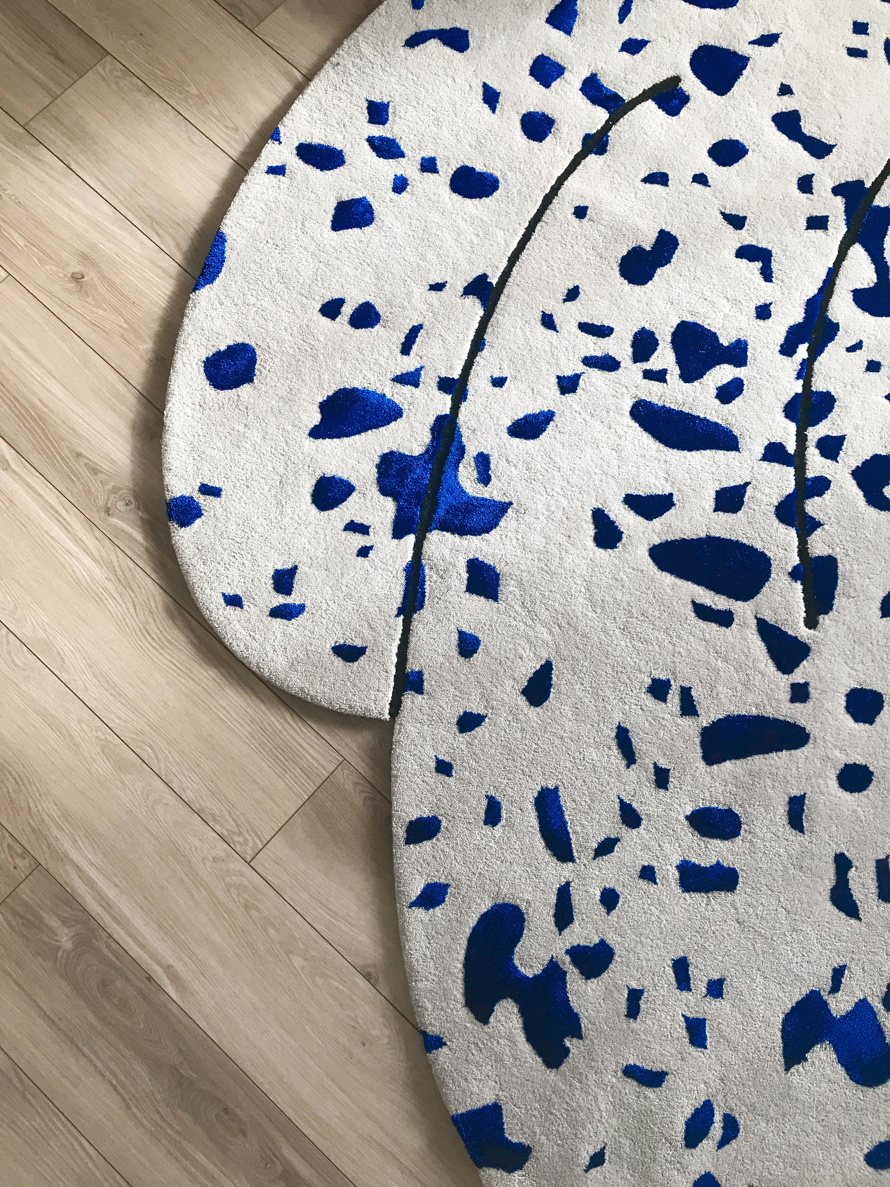 Contemporary Okej - Speckled Squiggle Rug 7 x 10 FT For Sale