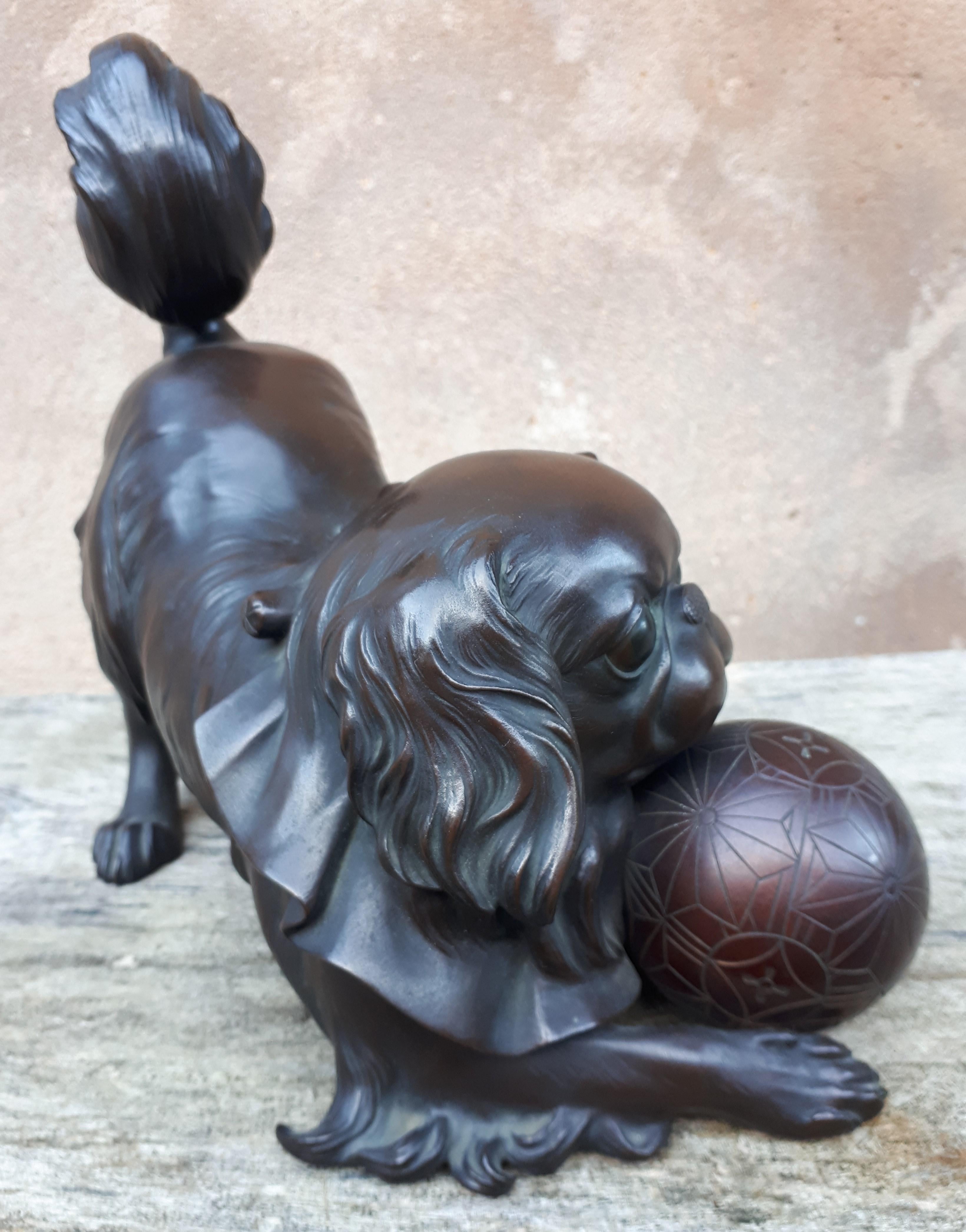 Patinated Okimono - Bronze Sculpture of a chinese / japanese puppy, Japan Meiji Era For Sale