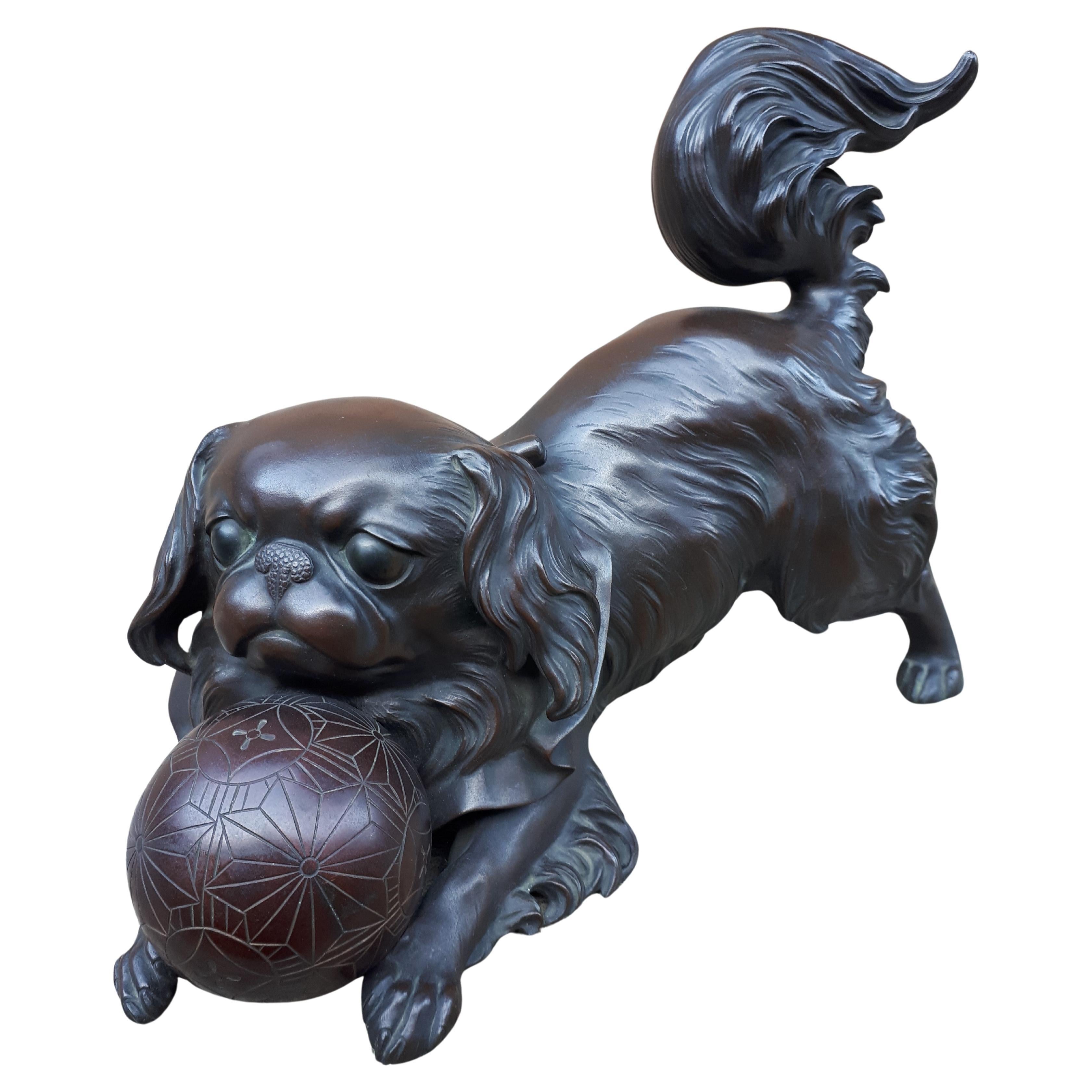 Okimono - Bronze Sculpture of a chinese / japanese puppy, Japan Meiji Era For Sale