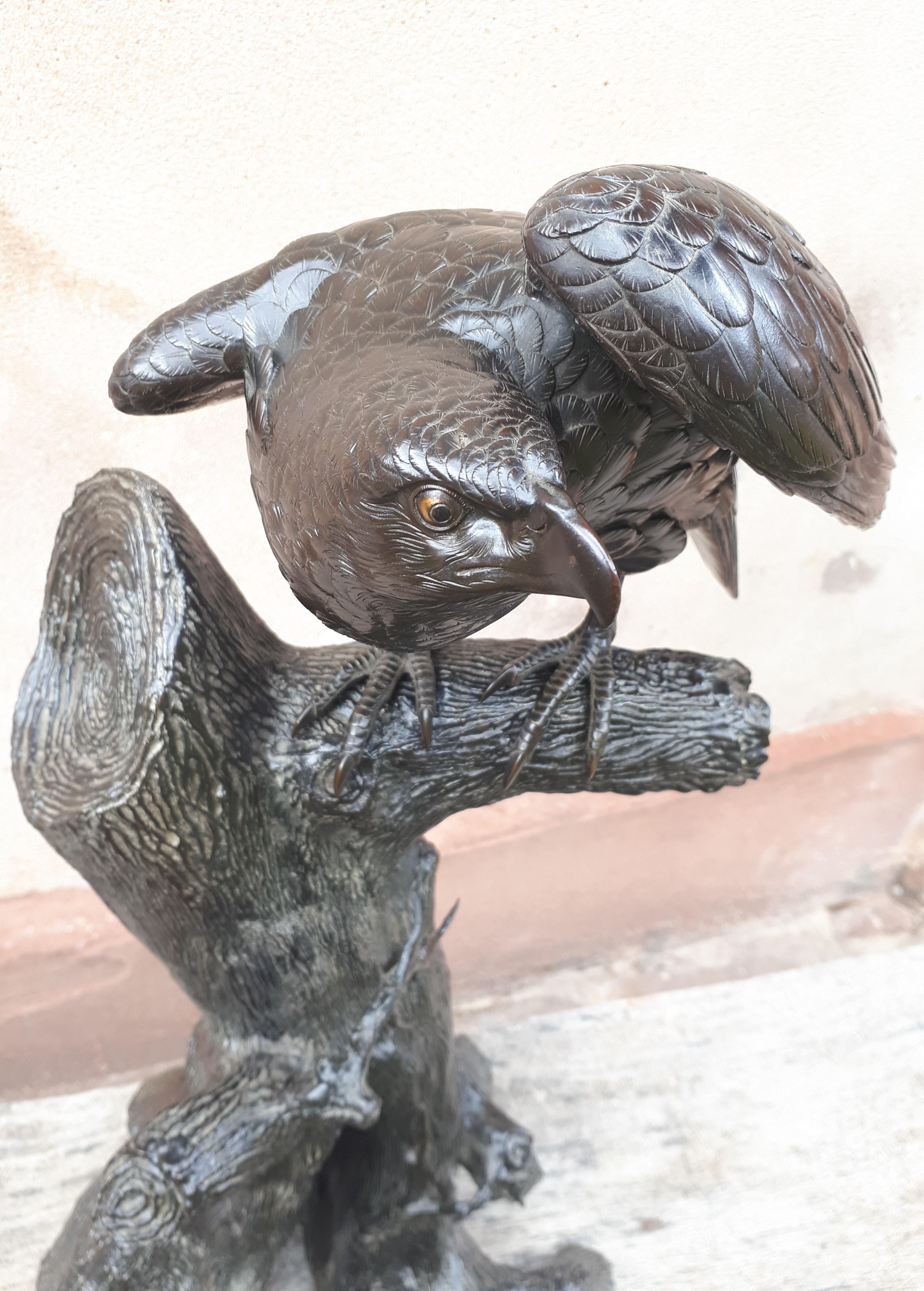 Okimono - Bronze Sculpture Of An Eagle, Japan Meiji Era For Sale 4