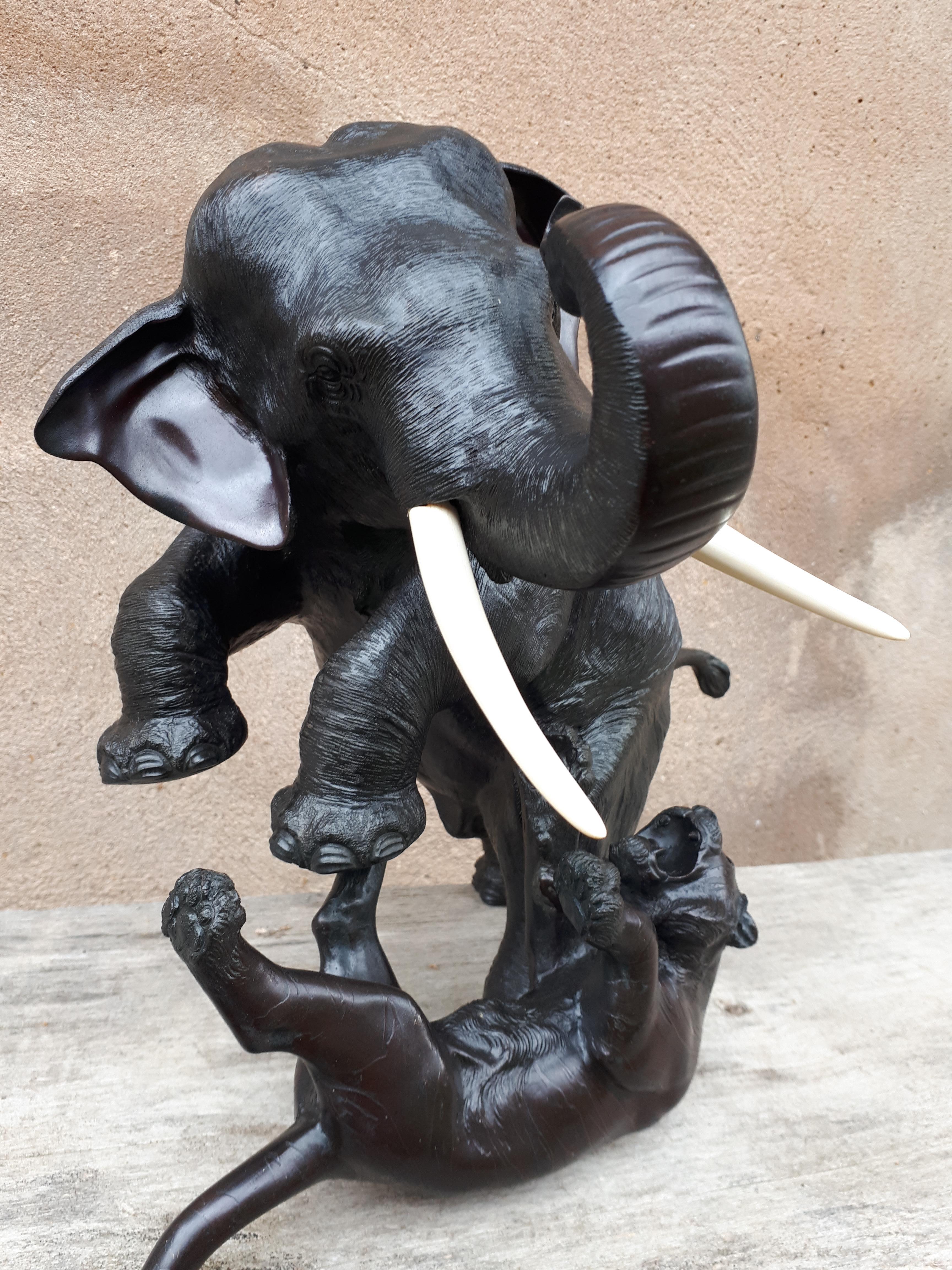 Okimono - Bronze Sculpture Of An Elephant Attacked By Tigers, Japan Meiji Era 5