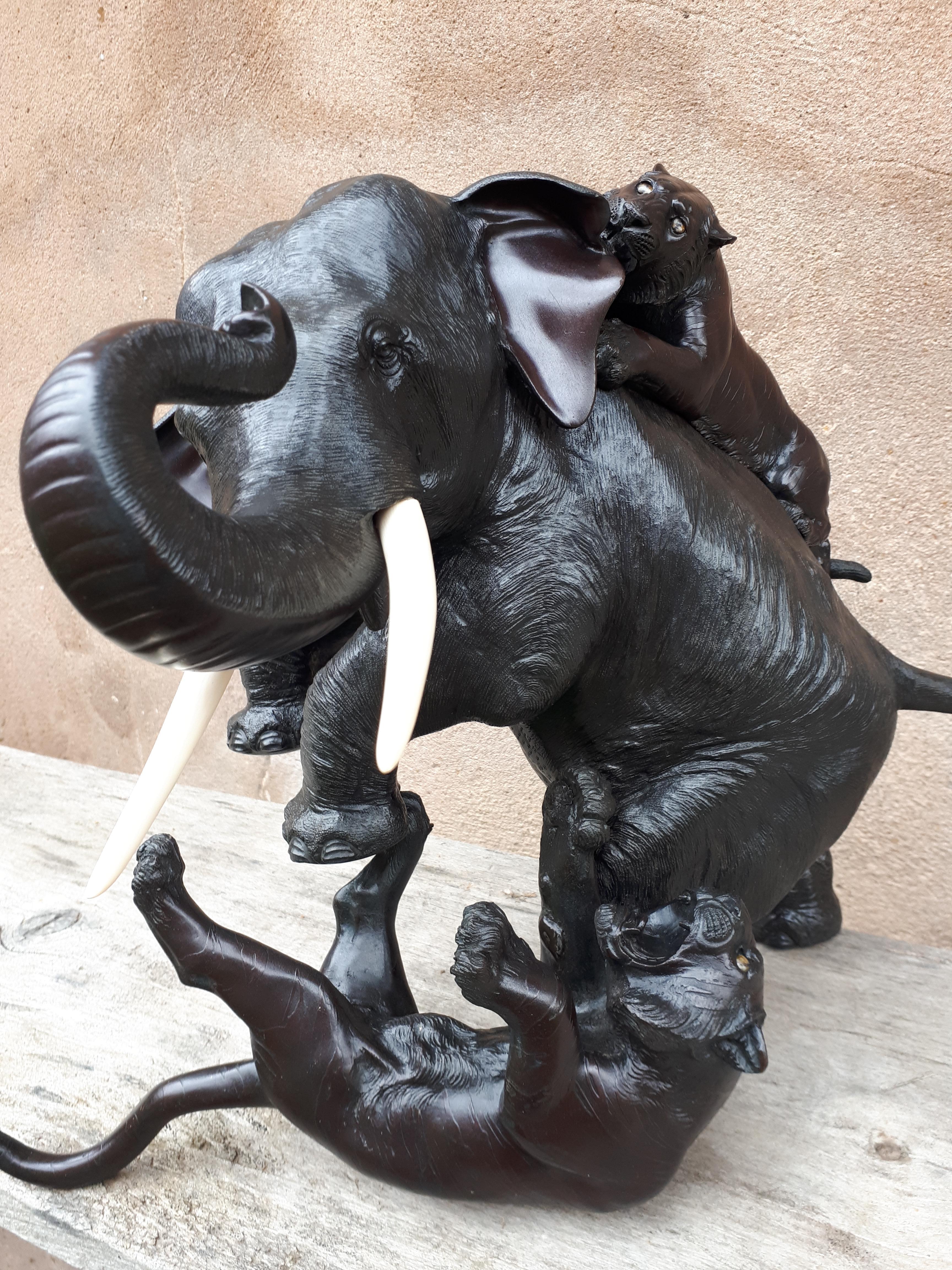 Okimono - Bronze Sculpture Of An Elephant Attacked By Tigers, Japan Meiji Era 6