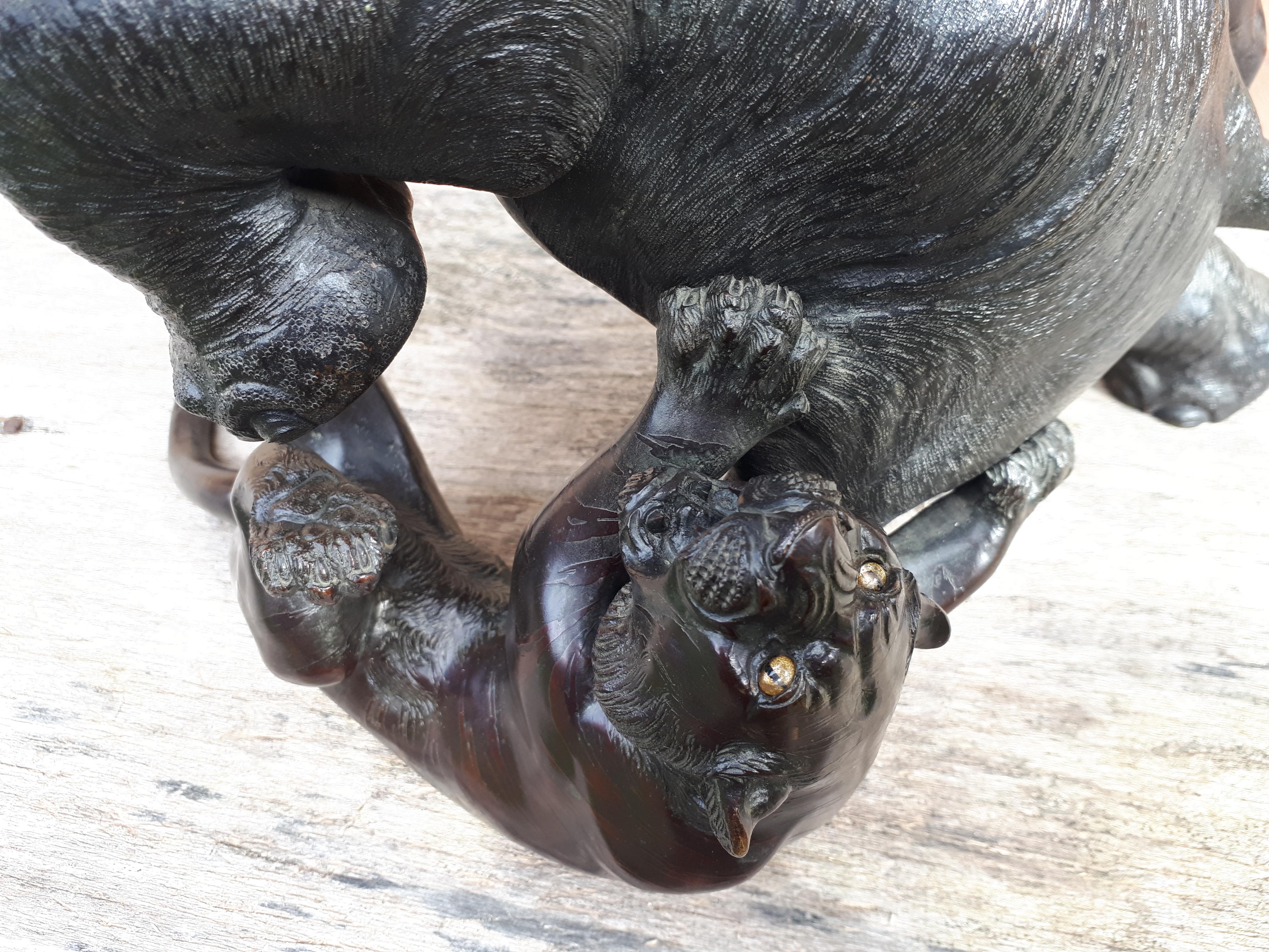 Okimono – Skulptur: Elefant, von Tigern attackiert, von Mitsumoto, Japan, Meiji-Ära im Angebot 8