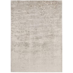 Contemporary Tibetan Rug Hand-Knotted in Nepal, Light Warm Grey - White