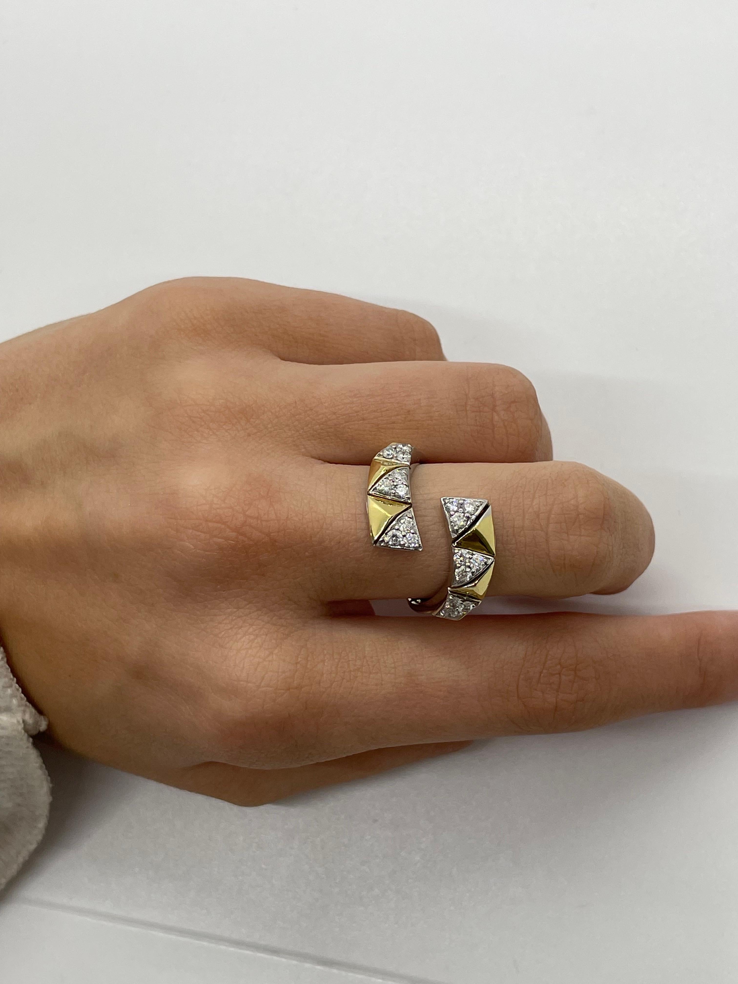 For Sale:  Okre by Yessayan, Pyramid Yellow & White Gold Diamond Ring 2