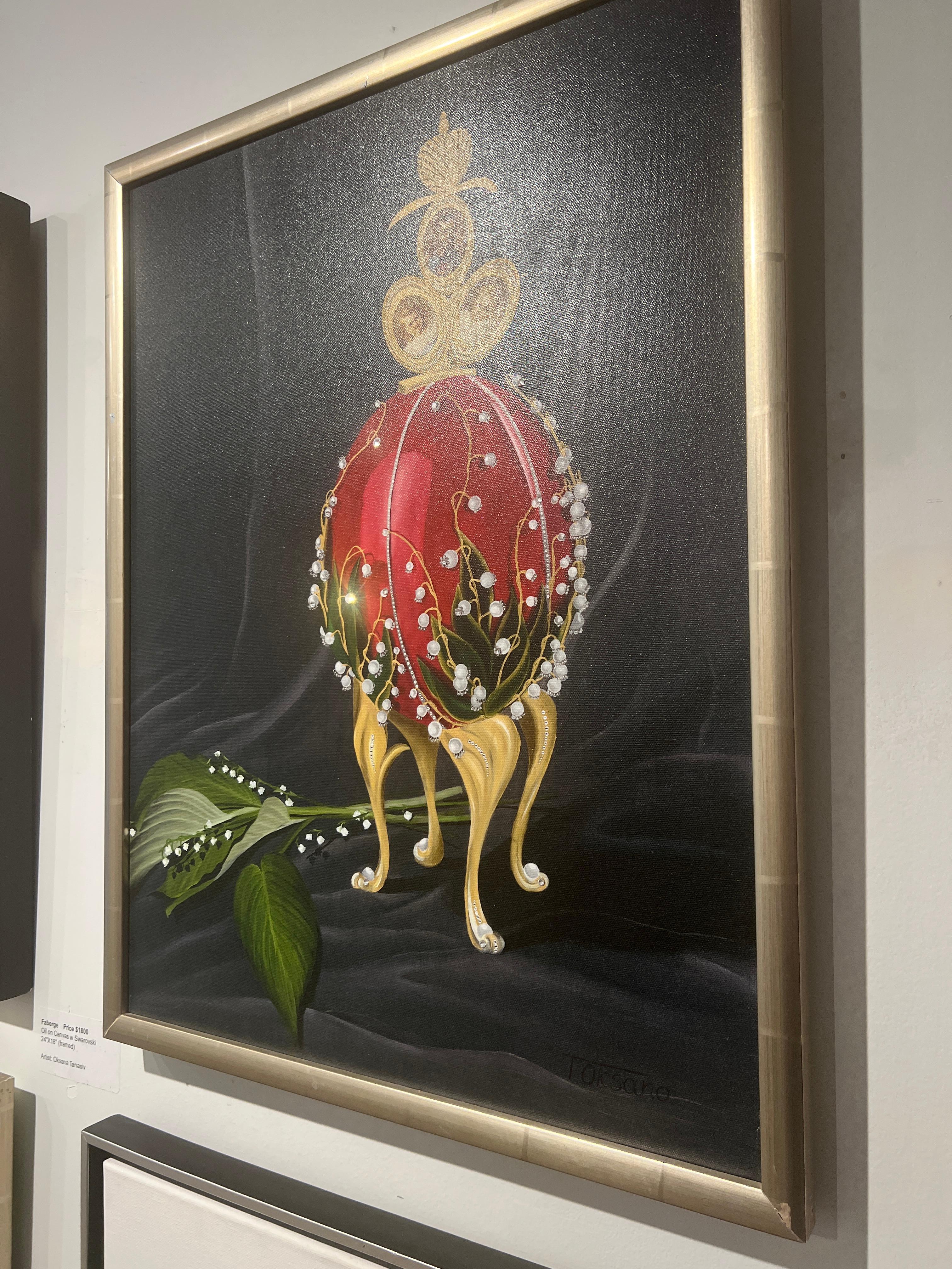The Lilly of the Valley Egg with Unique Swarovski Crystals Mosaic Art (Œuf de Faberge avec muguet et cristaux de Swarovski) - Réalisme Mixed Media Art par Oksana Tanasiv