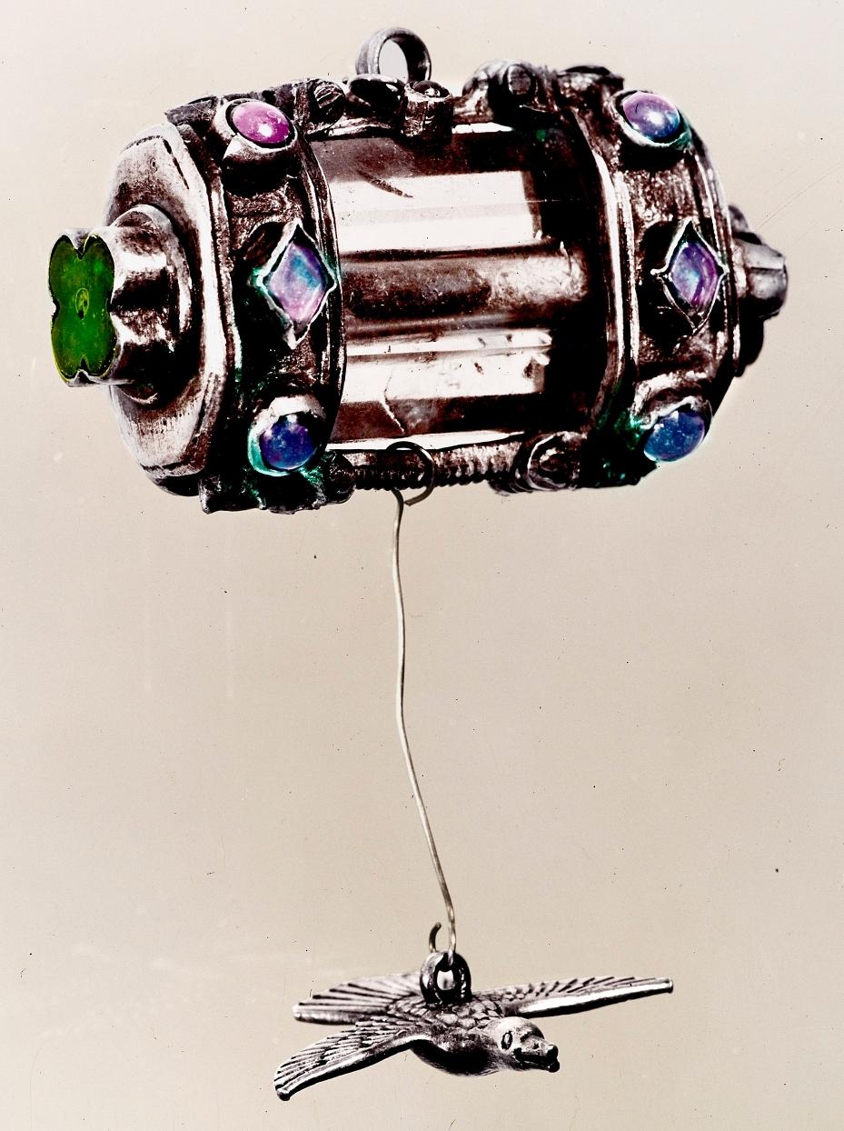 Ola KOLEHMAINEN (*1964, Finland)
Reliquary with Holy Spirit Dove c.1300, 2019
Archive Ink Jet Print in Artist Frame
63 x 55 cm (24 3/4 x 21 5/8 in.)
Edition of 6, plus 2 AP
Signed by the artist

Ola Kolehmainen is a contemporary Finnish