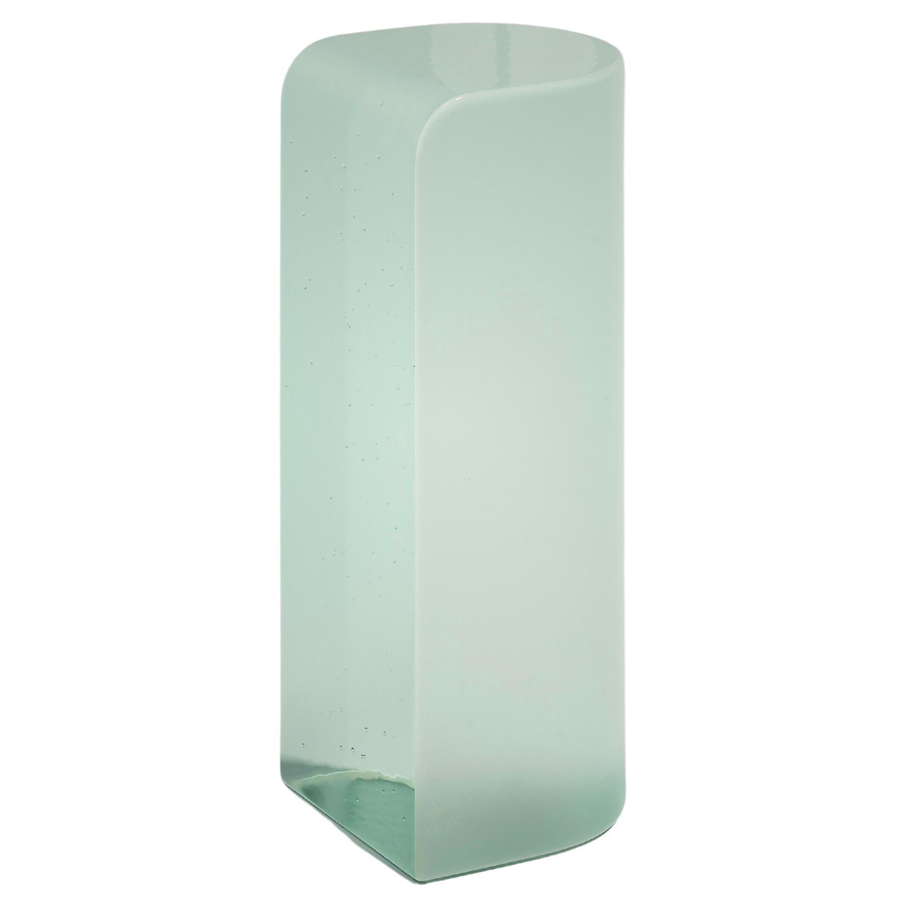 Mesa auxiliar de cristal fundido verde menta Olaf by Fred and Juul