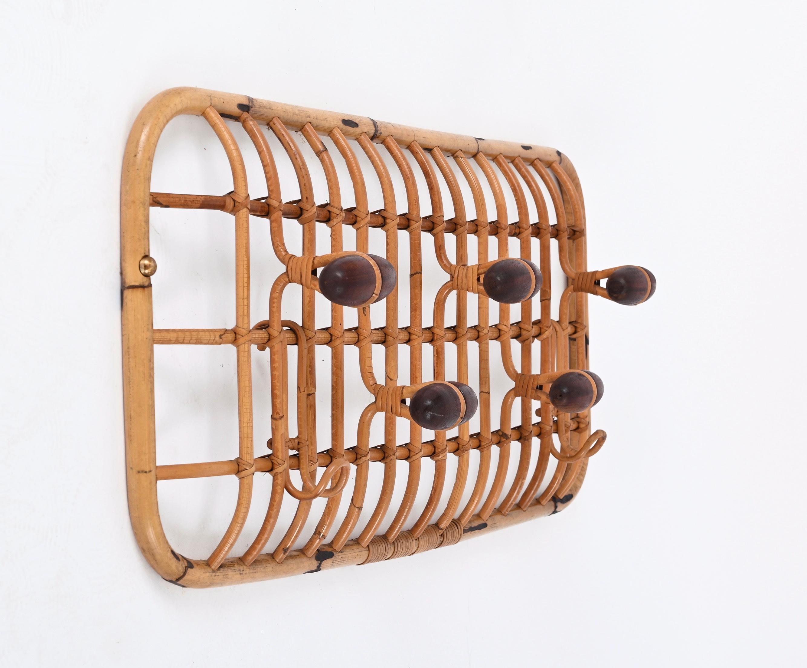 Porte-manteaux italien en bambou et rotin de Olaf von Bohr pour Bonacina, Italie, années 1960 en vente 11