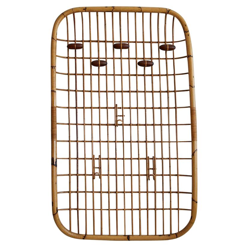 Olaf von Bohr Wall Rack