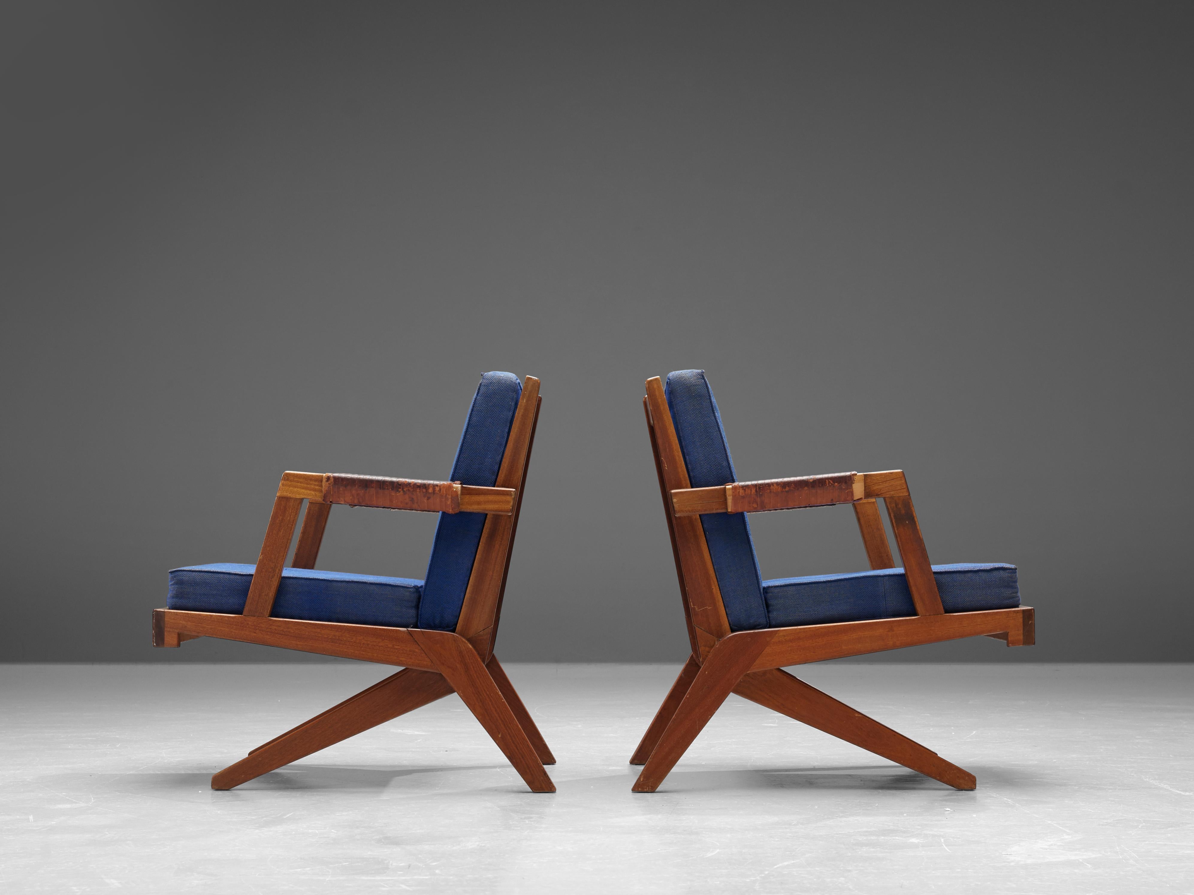 Olavi Hanninen 'Boomerang' Lounge Chairs with Blue Upholstery 1