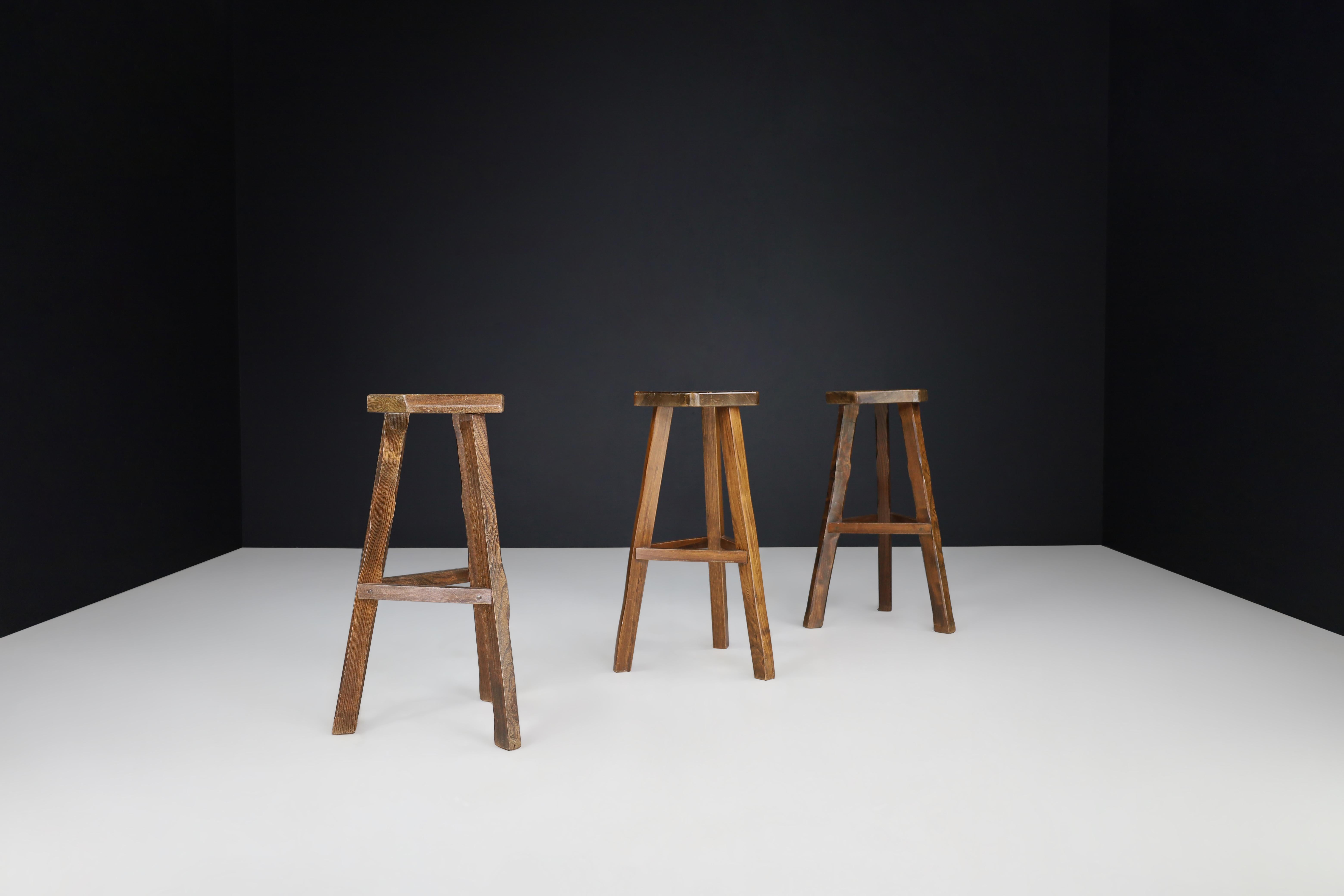 Olavi Hänninen Brutalist Elm Wood Bar Stools, Finland 1960s 4