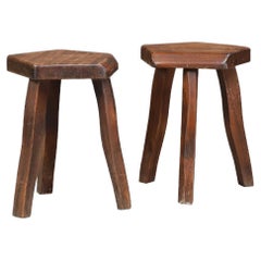 Olavi Hänninen Taburetes Brutalistas de Madera de Olmo, Finlandia Años 60