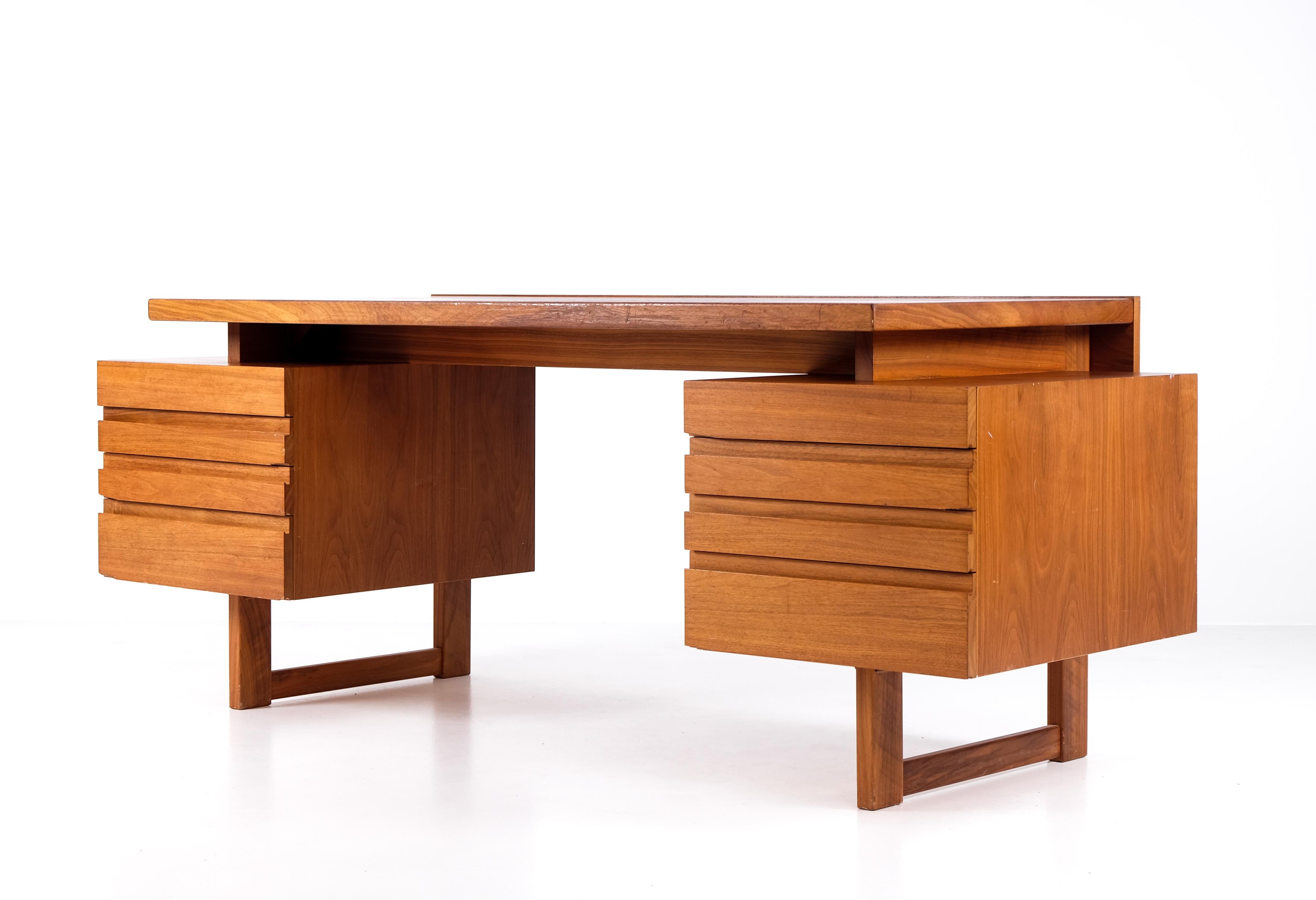 Olavi Hänninen 'Paletti' Writing Desk, Finland, 1960s 4
