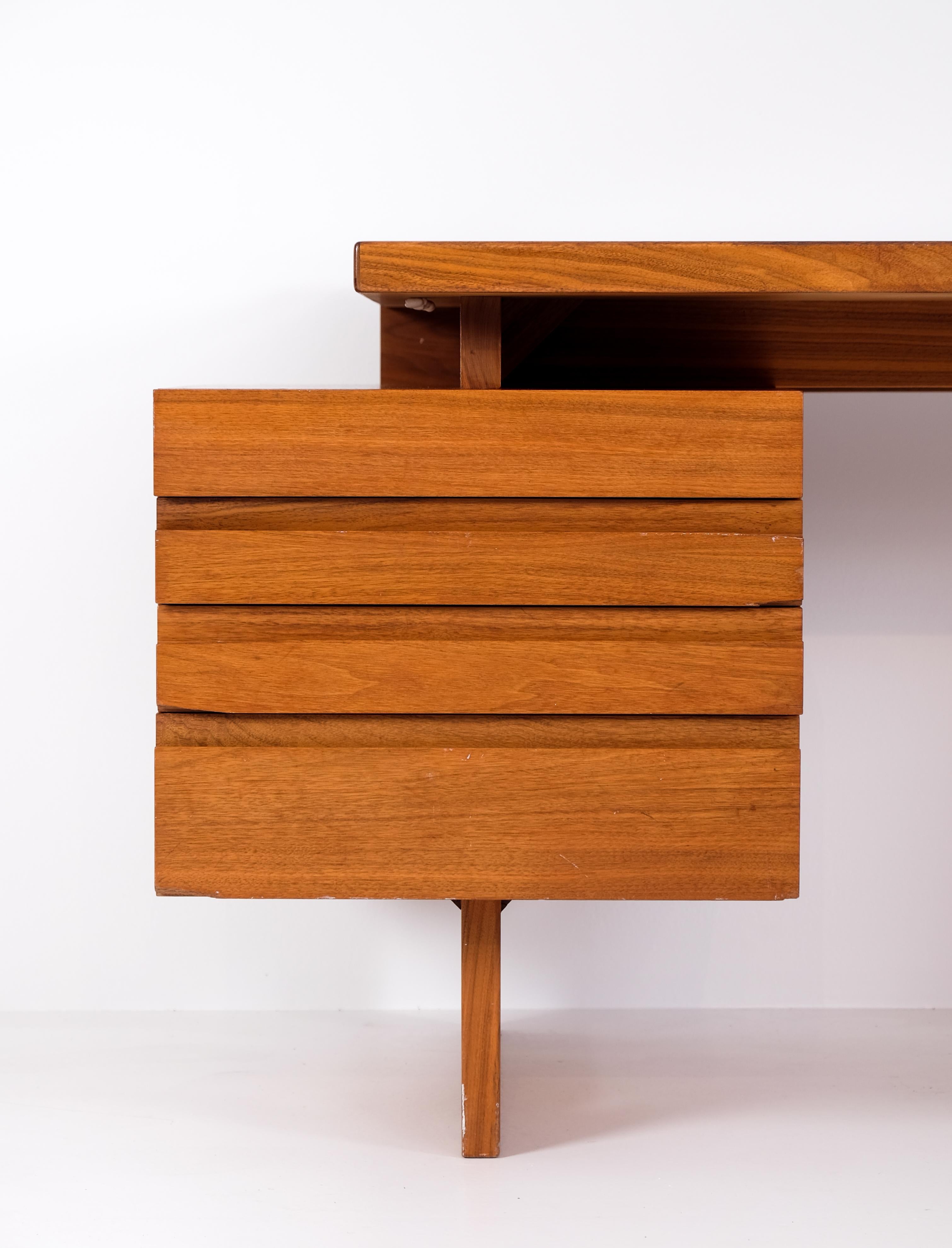 Mid-20th Century Olavi Hänninen 'Paletti' Writing Desk, Finland, 1960s 