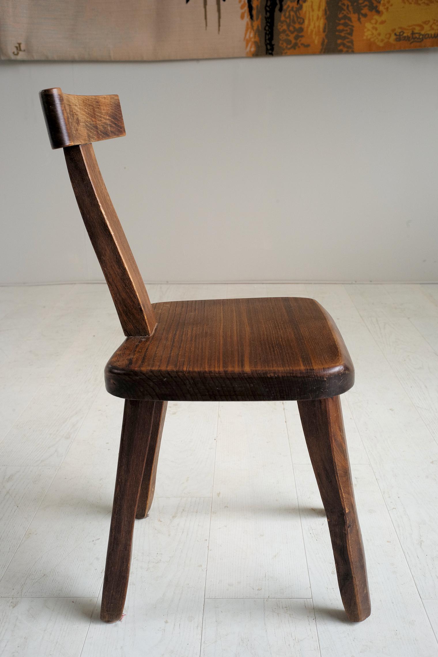 Olavi Hanninen, Set of 10 T-Chairs in Solid Elm, Finland, 1960 In Good Condition In Catonvielle, FR