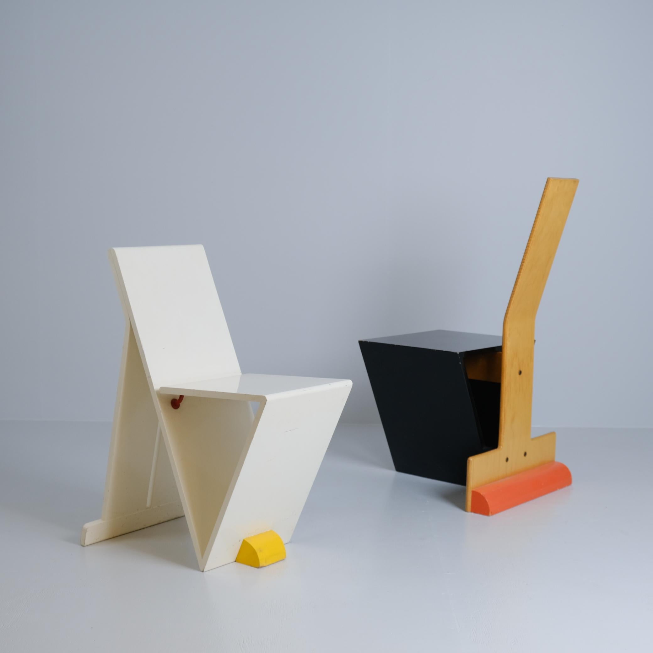 Finlandese Olavi Hänninen, Sedie sperimentali uniche Gallo & Gallina 'Cock and Hen', 1985 in vendita