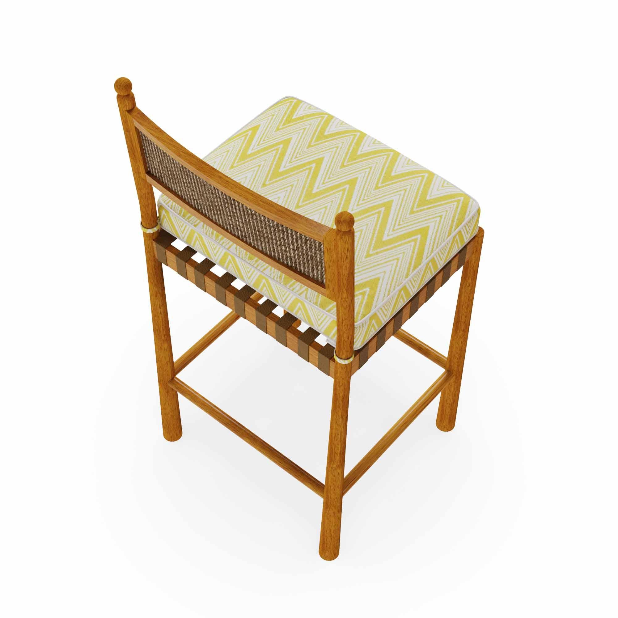 Olbia Outdoor-Barstuhl aus Iroko-Holz mit Jute-Rückenlehne und gepolstertem Sitz (Handgefertigt) im Angebot