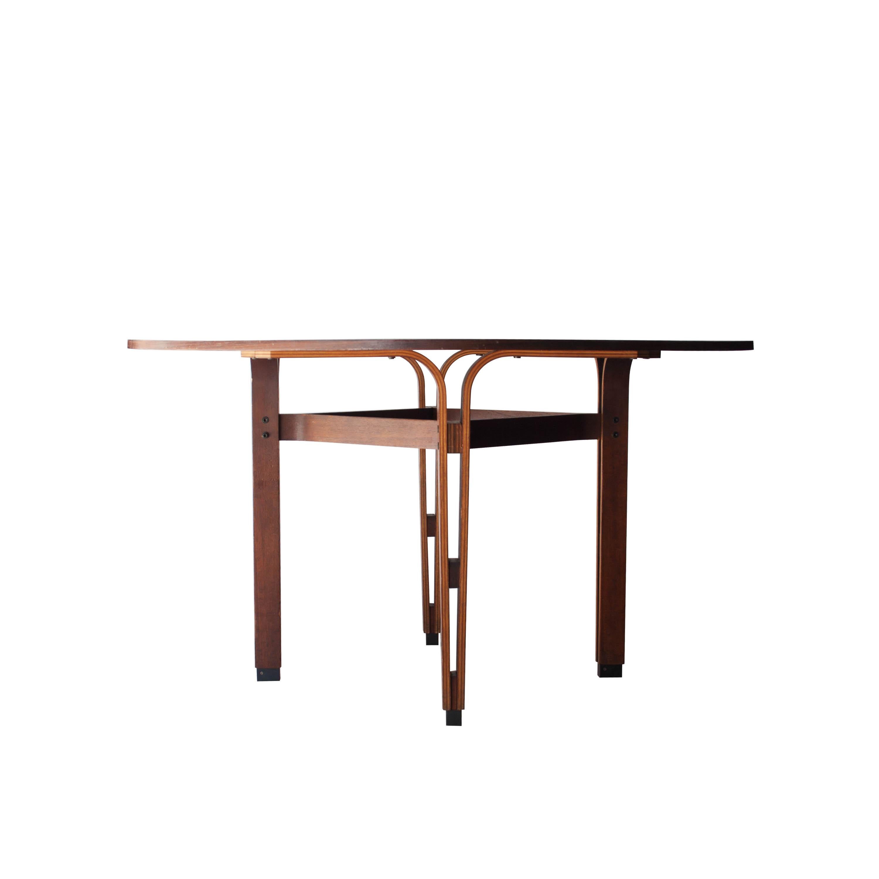 Mid-Century Modern 'Olbia' Table Design Luisa & Ico Parisi by MIM Midcentury Round Italian, 1958 For Sale