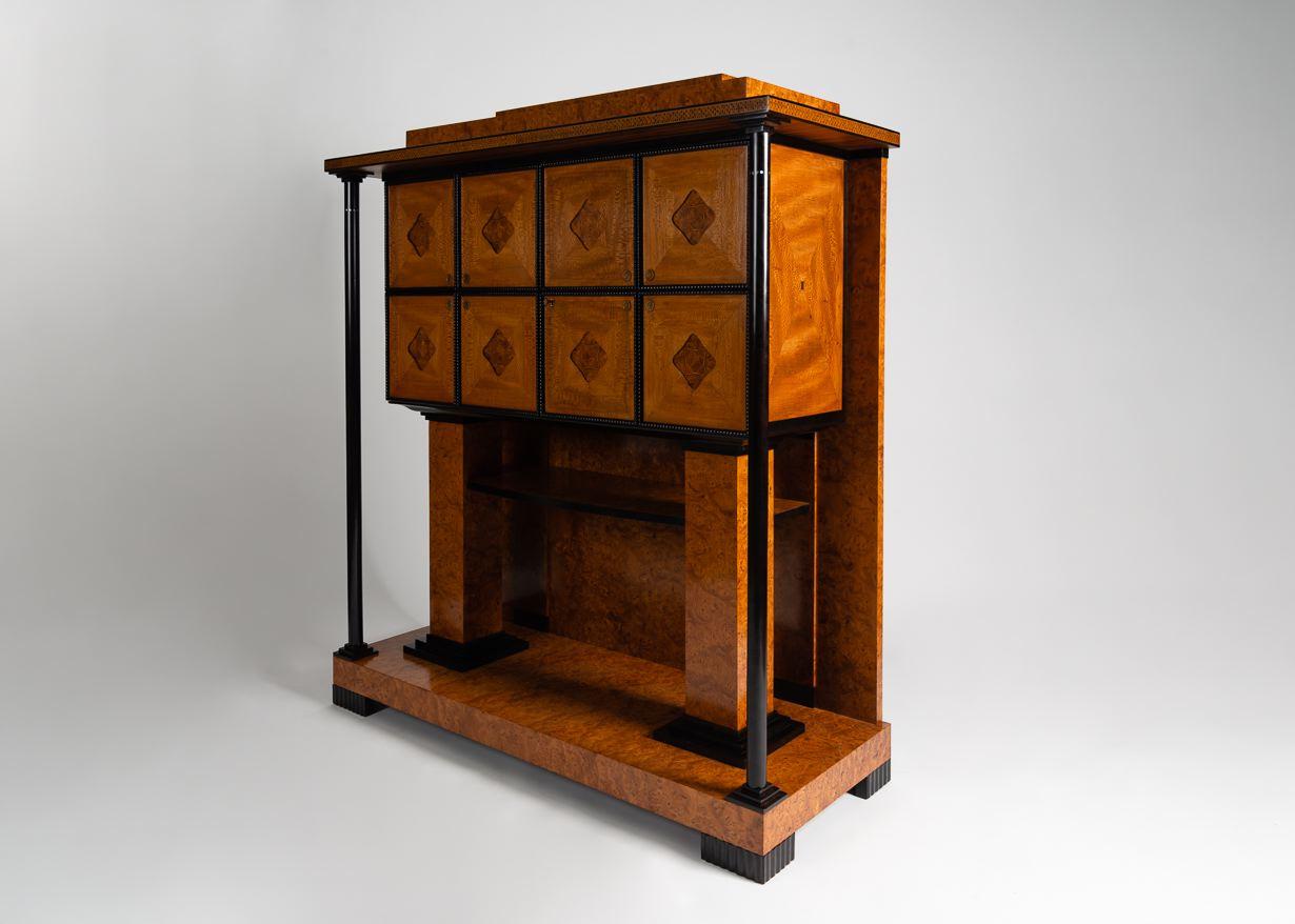 Ebanizzato Olbrich & Gluckert, Cassettiera a specchio, Francia, C. 1936 in vendita