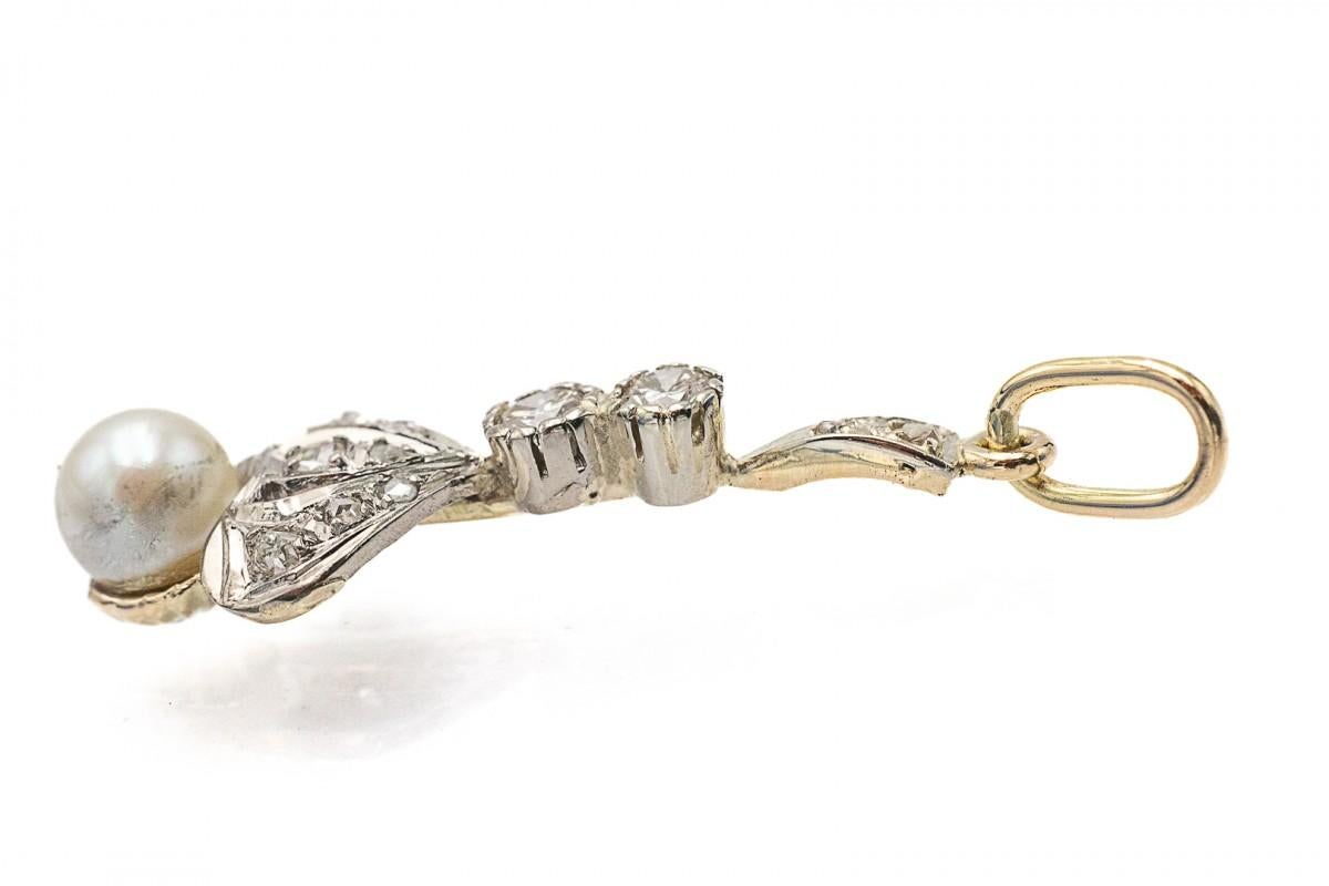 Taille vieille Europe Pendentif ancien en or 14 carats avec diamants et perles, Europe, début du 20e siècle. en vente