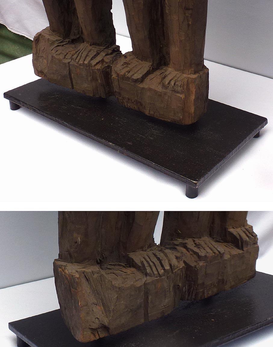 Old 4 foot high naive and stylized carving of two people from 1 slab of wood For Sale 3