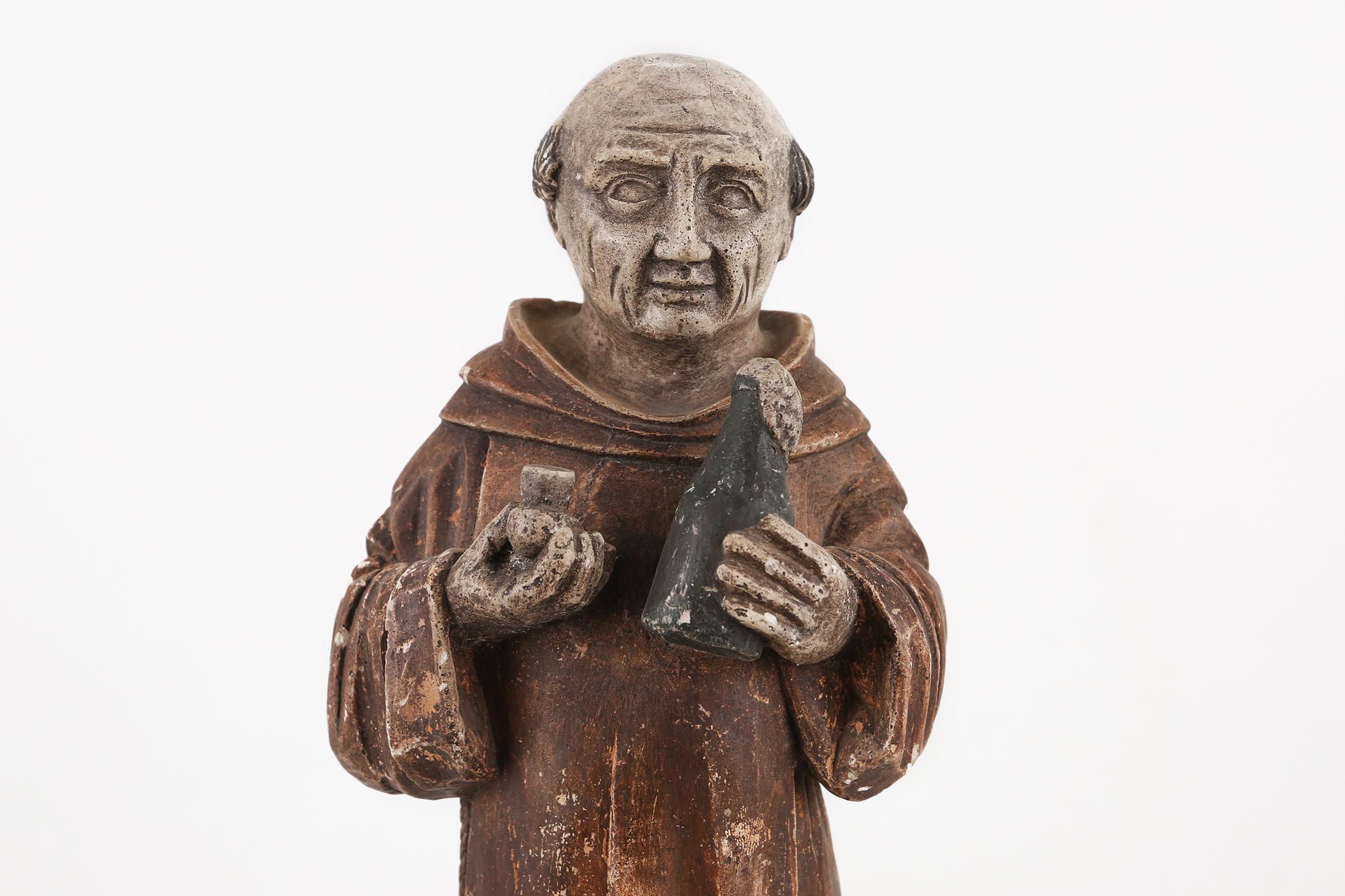 Old original advertising figure representing the Benedictine monk made in plaster by the well known brand Dom Perignon.
Signed on the side J.L Delaroche.

Pierre Pérignon known as Dom Pérignon was a Benedictine monk to whom the méthode
