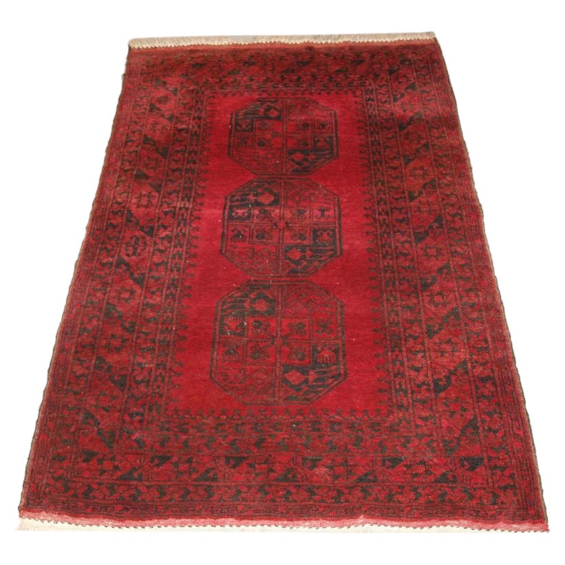 Altes afghanisches Dorfteppich in traditionellem Design