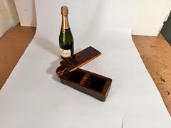 Alte afrikanische handgeschnitzte Holzkiste 19. Jahrhundert Brown Farbe Puderdose