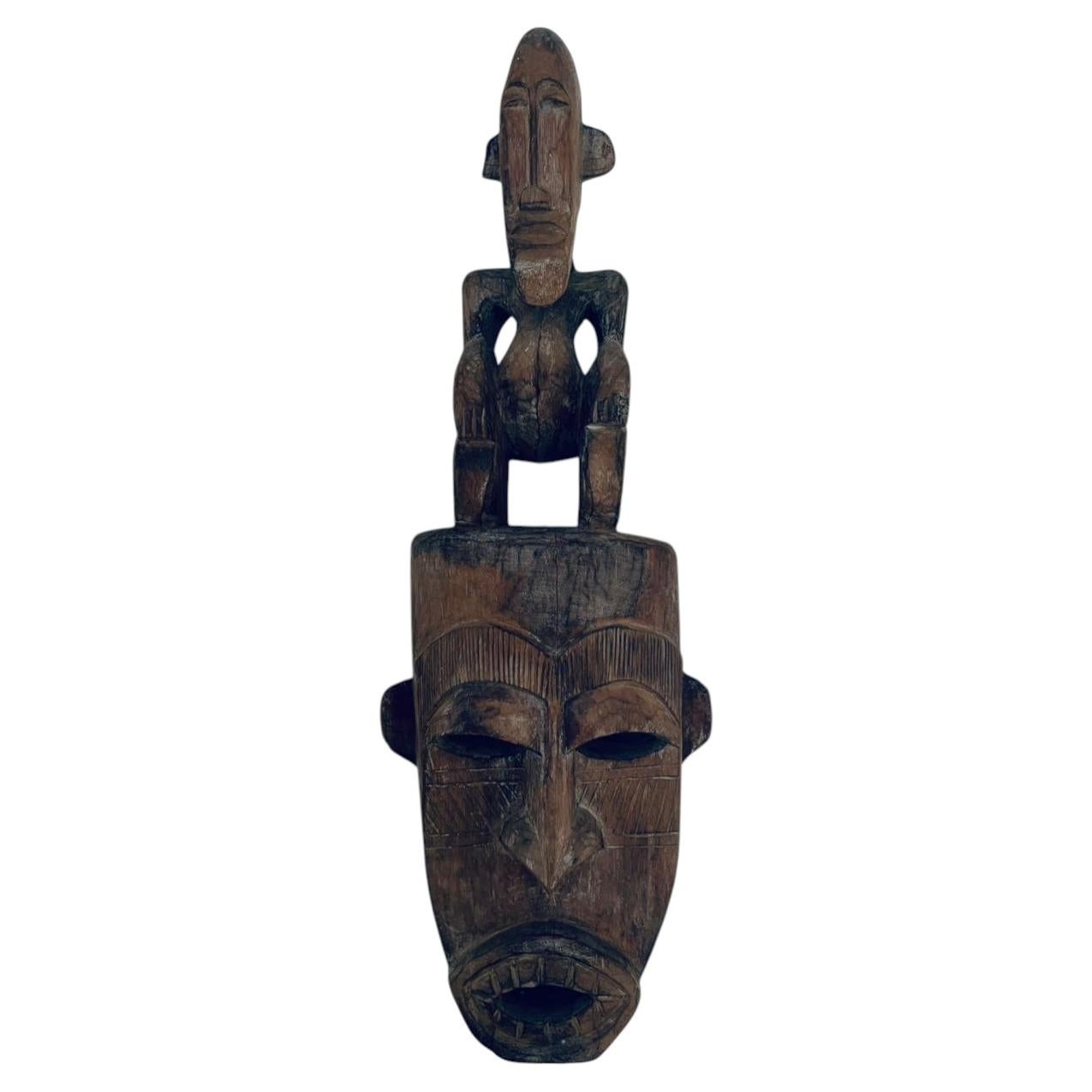 Old African Mask in noble wood circa 1900 For Sale