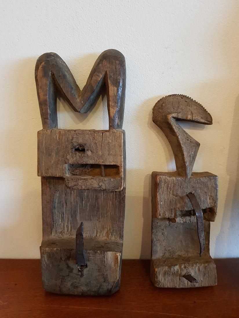 Old African Wooden Carved Figurative Door Lock Parts In Good Condition For Sale In Raalte, NL