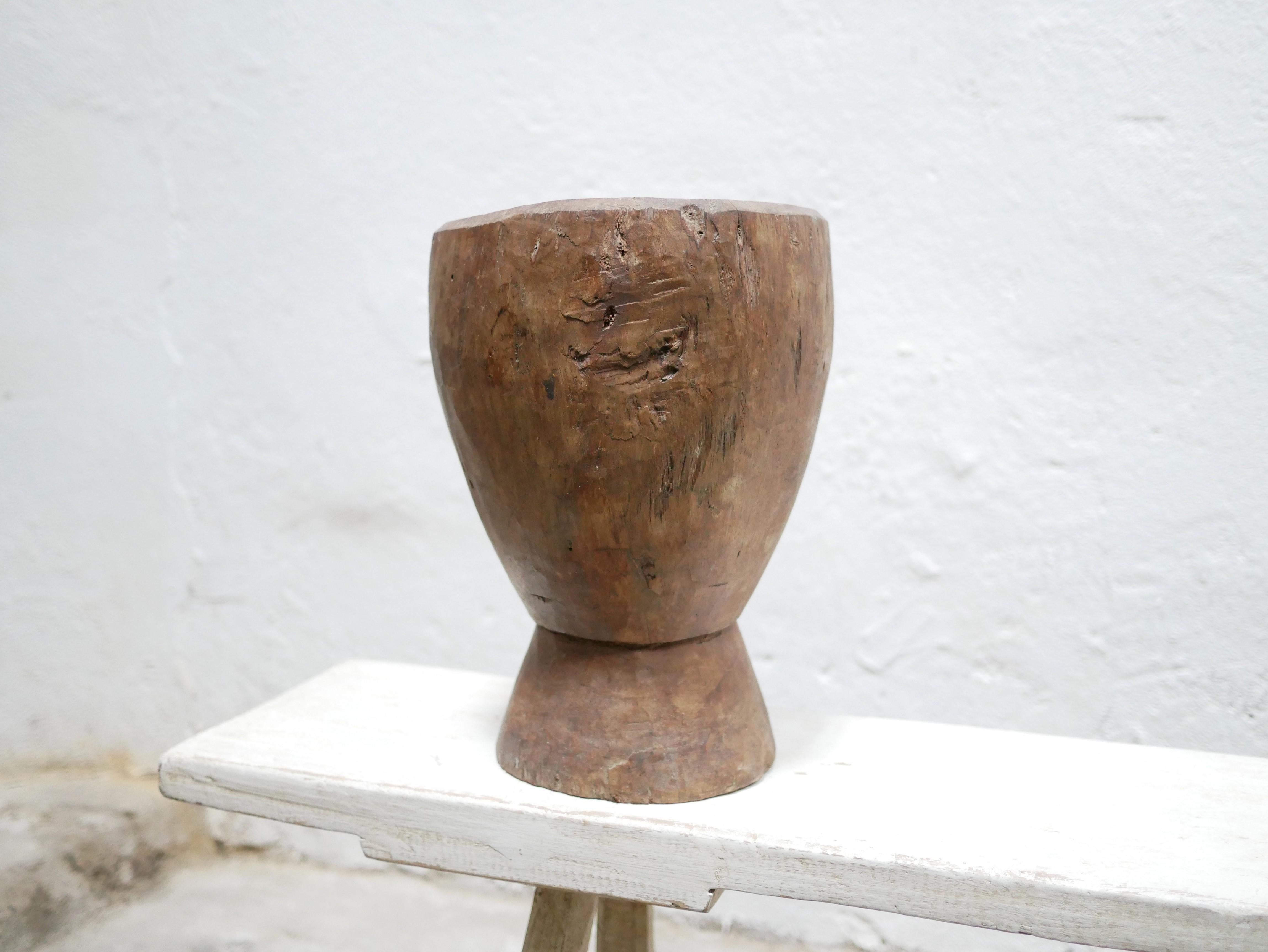 Old African Wooden Mortar In Good Condition For Sale In AIGNAN, FR