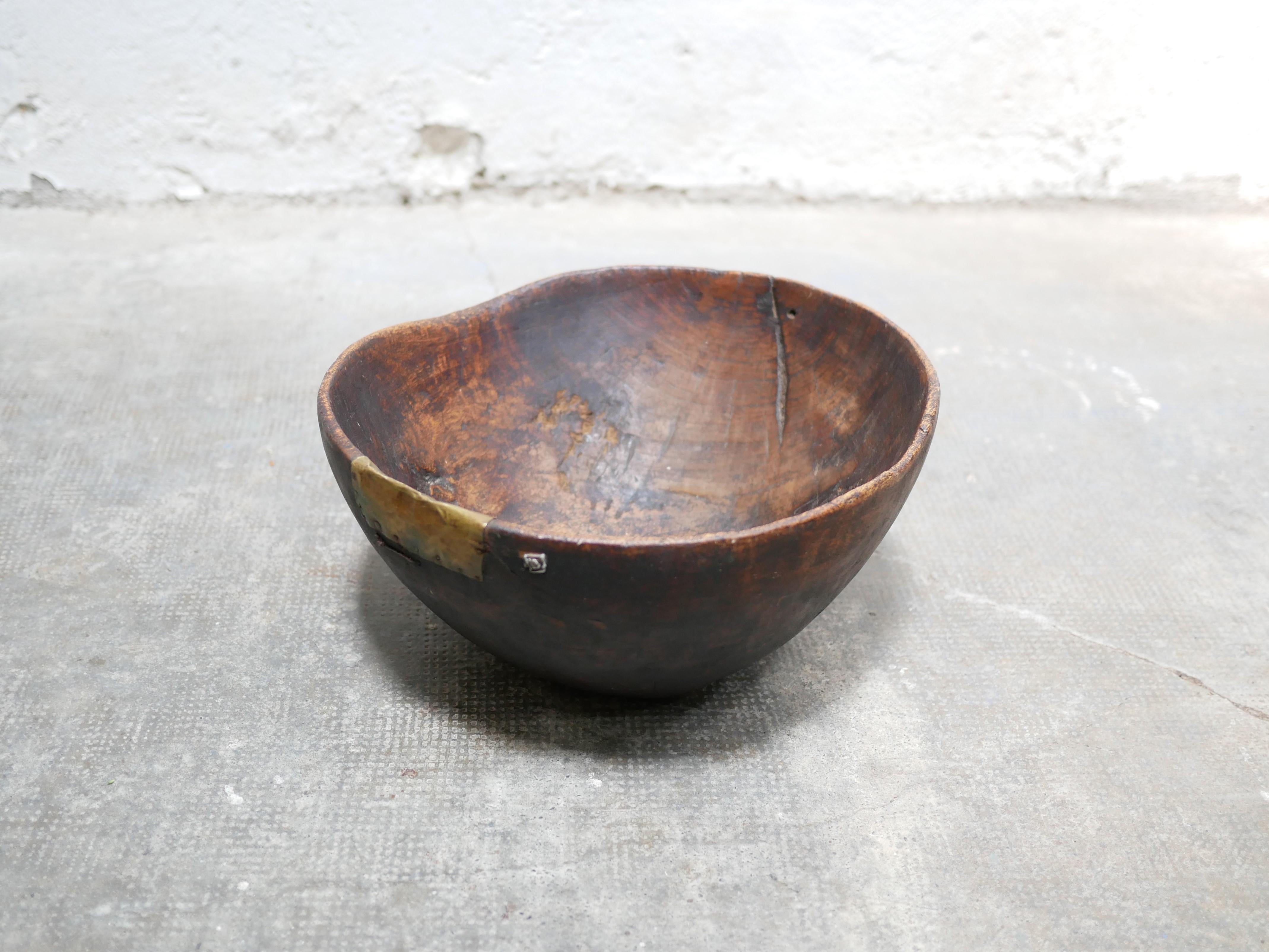 Wood Old African wooden salad bowl